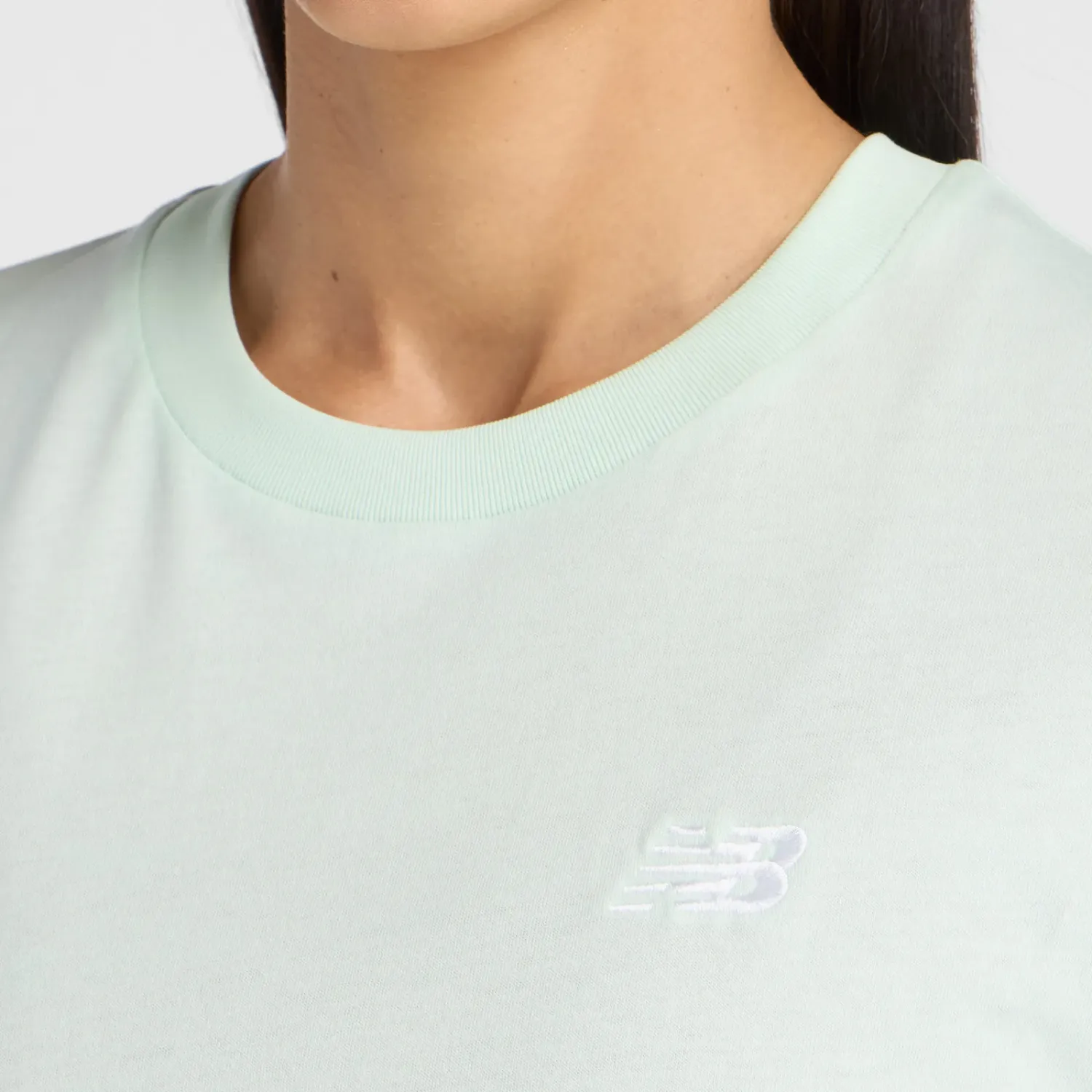 Polo New Balance Deportivo Sport Essentials  Jersey color celeste | Platanitos