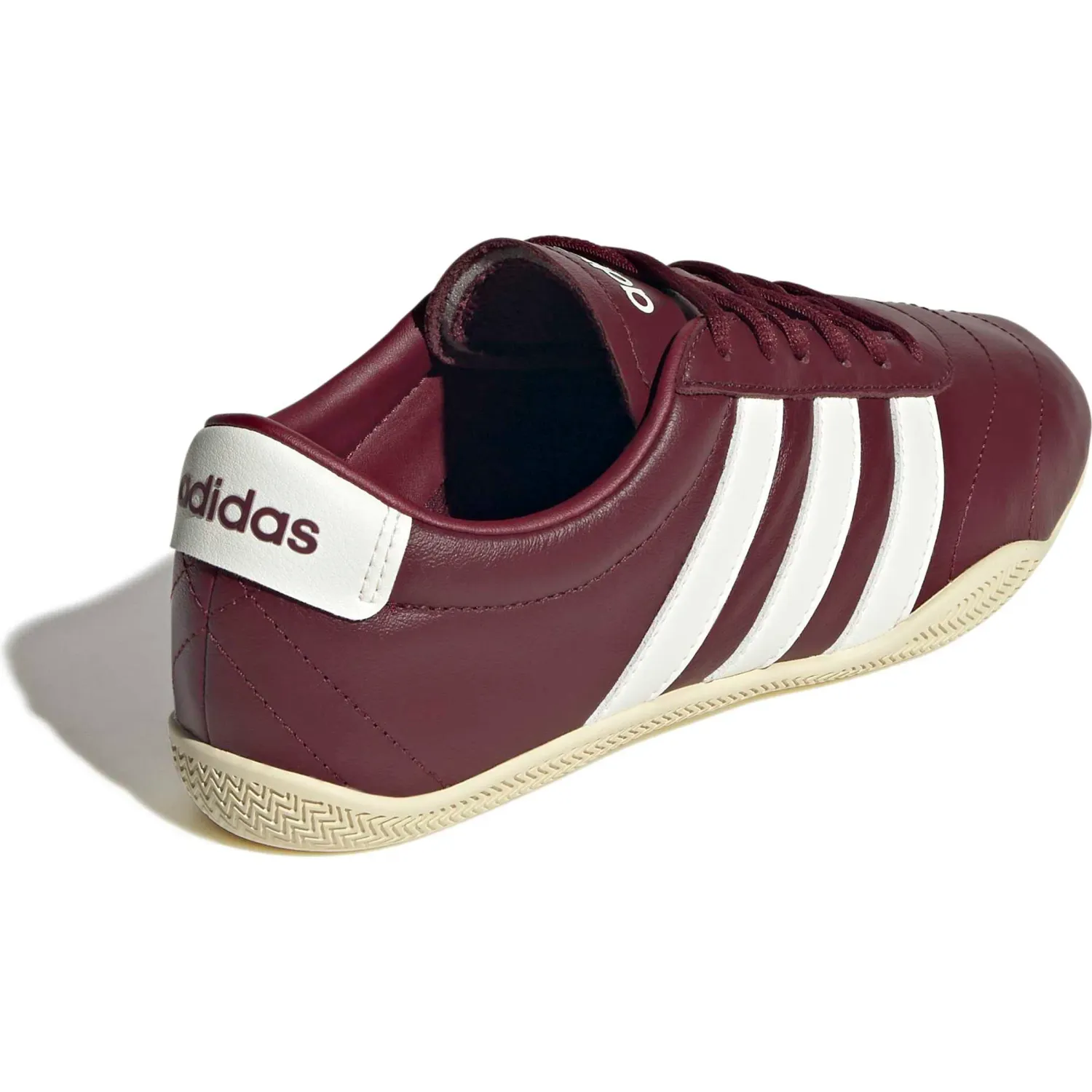 Zapatillas Adidas Urbanas Mujer Grand Court Lo color vino | Platanitos