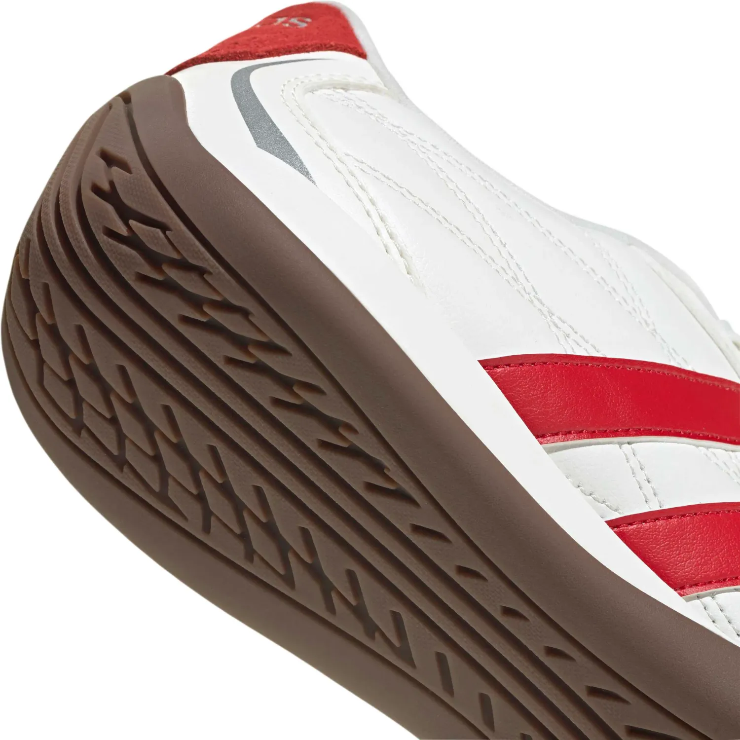 Zapatillas Adidas Urbanas Hombre Adipista color blanco / rojo | Platanitos