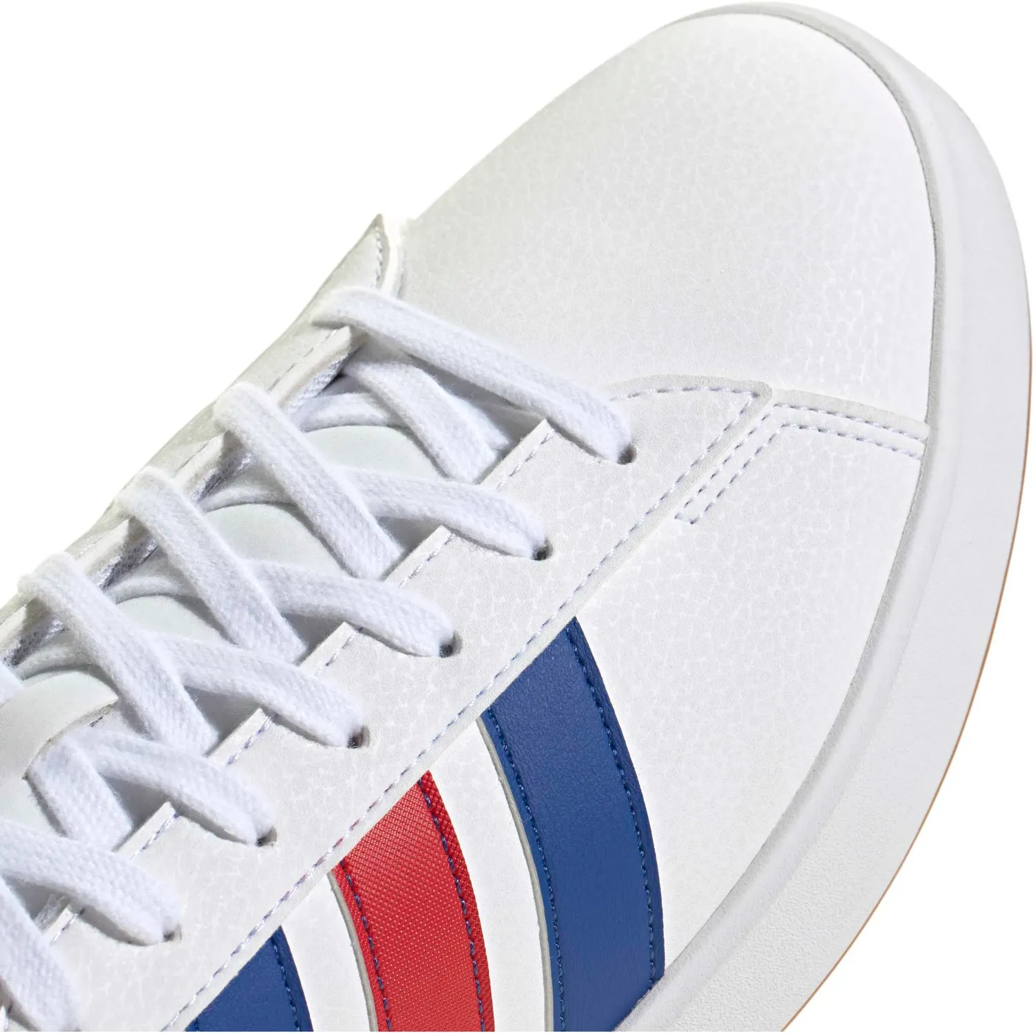 Zapatillas Adidas Urbanas Hombre Grand Court 3.0 color blanco / rojo | Platanitos