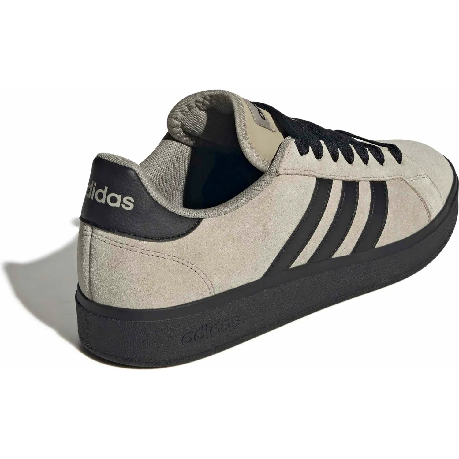 Zapatillas Adidas Urbanas Hombre Grand Court Base 00s color musgo | Platanitos
