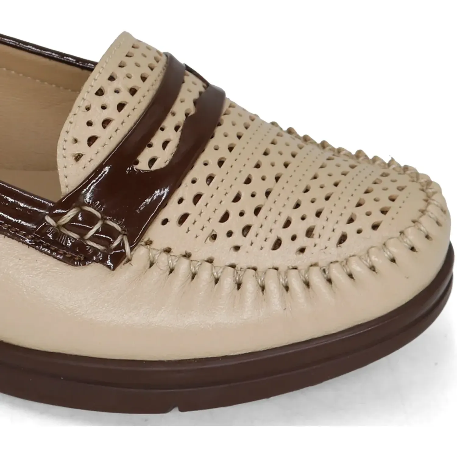 Mocasin Par&Ss Casual De Cuero Mujer Ceza-Ka26q1 color beige | Platanitos