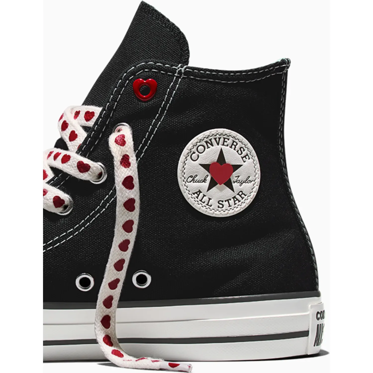 Zapatillas Converse Urbanas Mujer Chuck Taylor All Star Hearts color negro | Platanitos