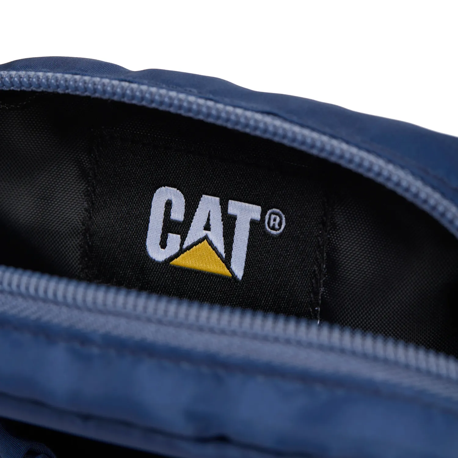 Bolso Cat Deportivo Mujer Montana Utility Bag color azul | Platanitos