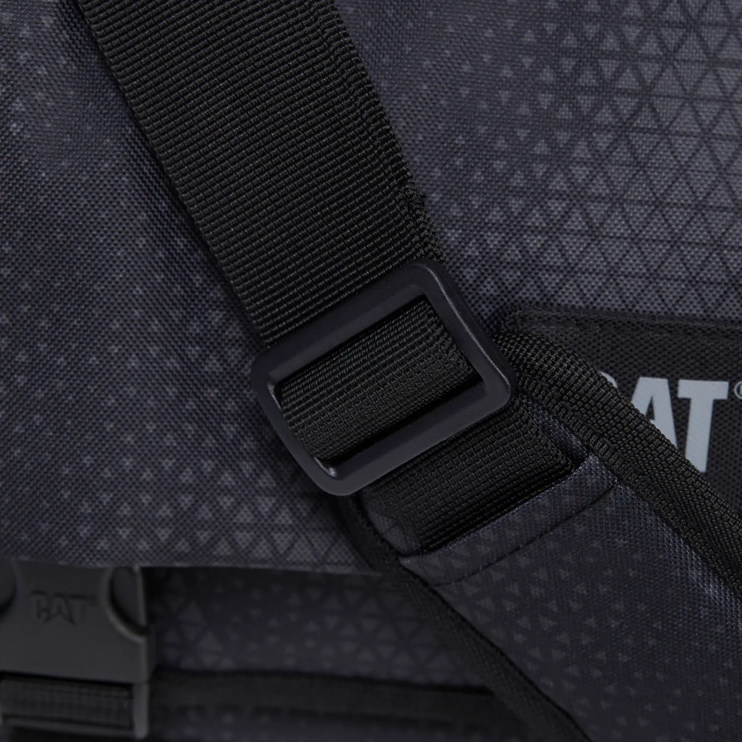 Maletin Cat Deportivo Unisex Roman Messenger Bag color negro | Platanitos