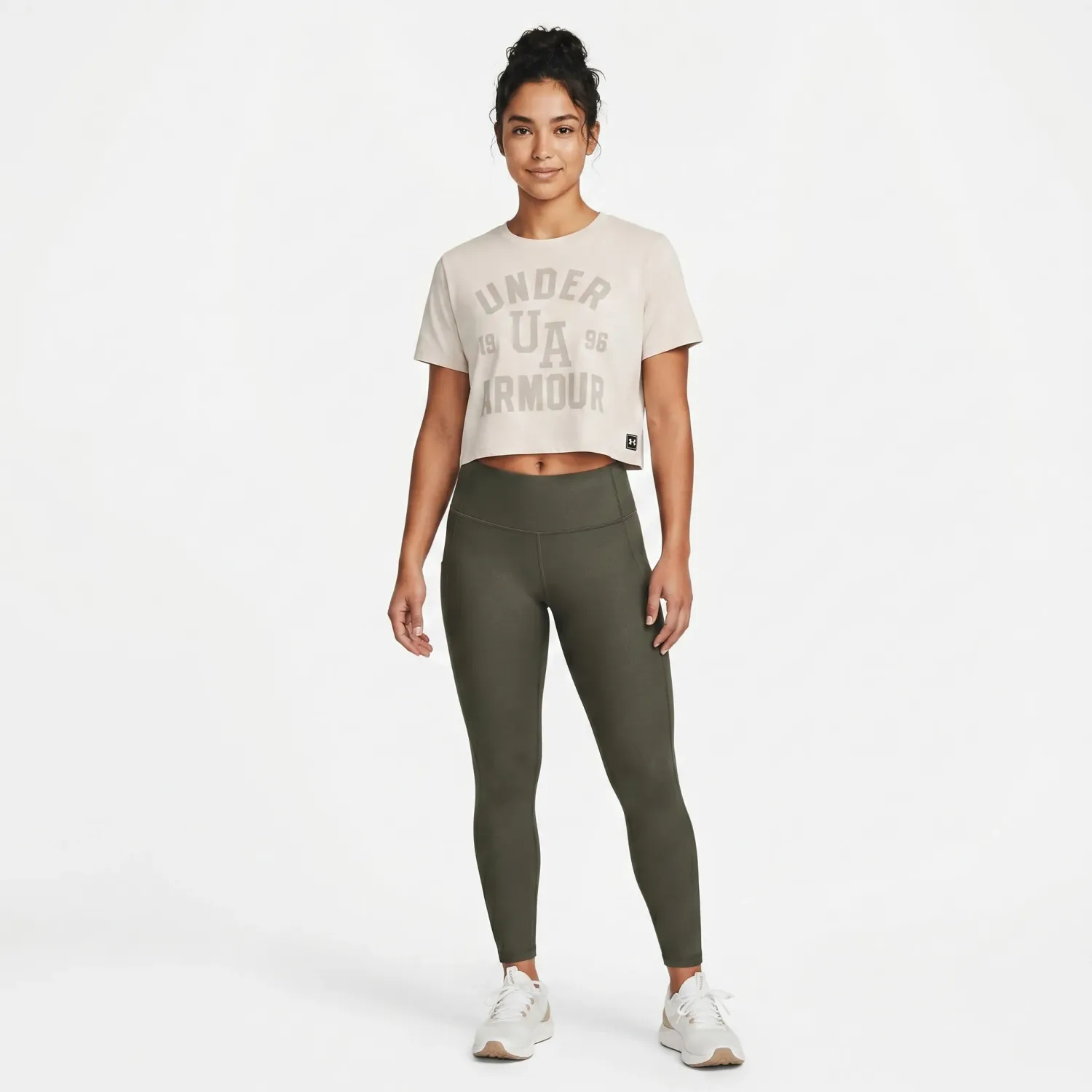 Polo Under Armour Urbano Mujer Varsity Boxy Crop color beige | Platanitos