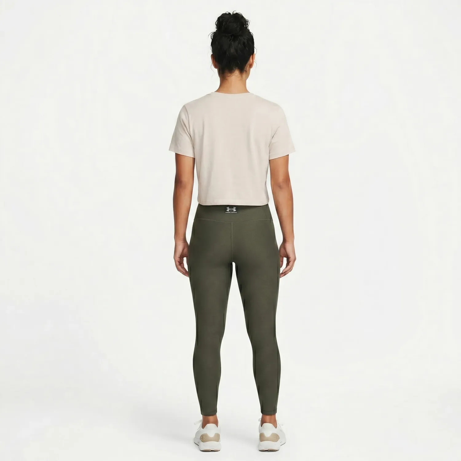 Polo Under Armour Urbano Mujer Varsity Boxy Crop color beige | Platanitos