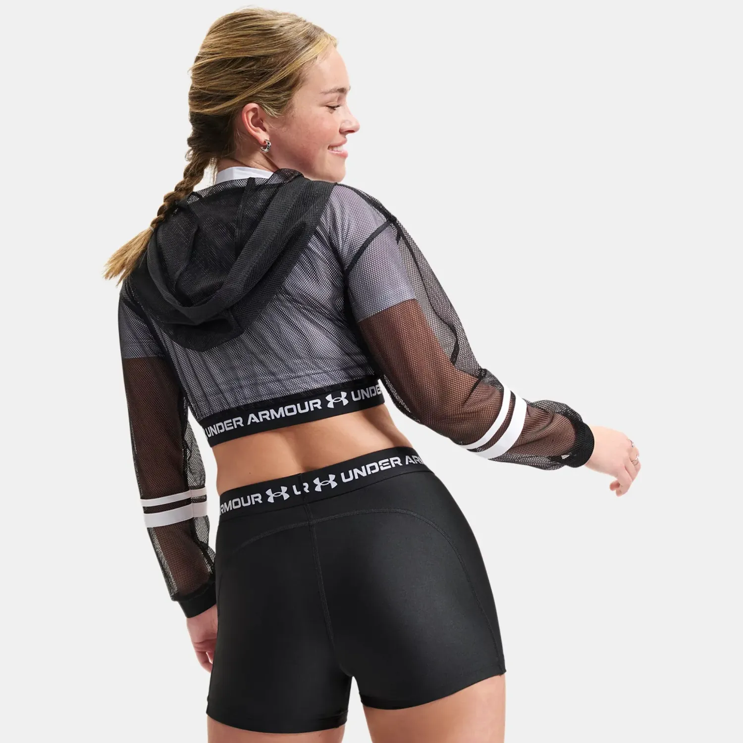 Casaca Under Armour Urbana Mujer Heatgear Mesh color negro | Platanitos