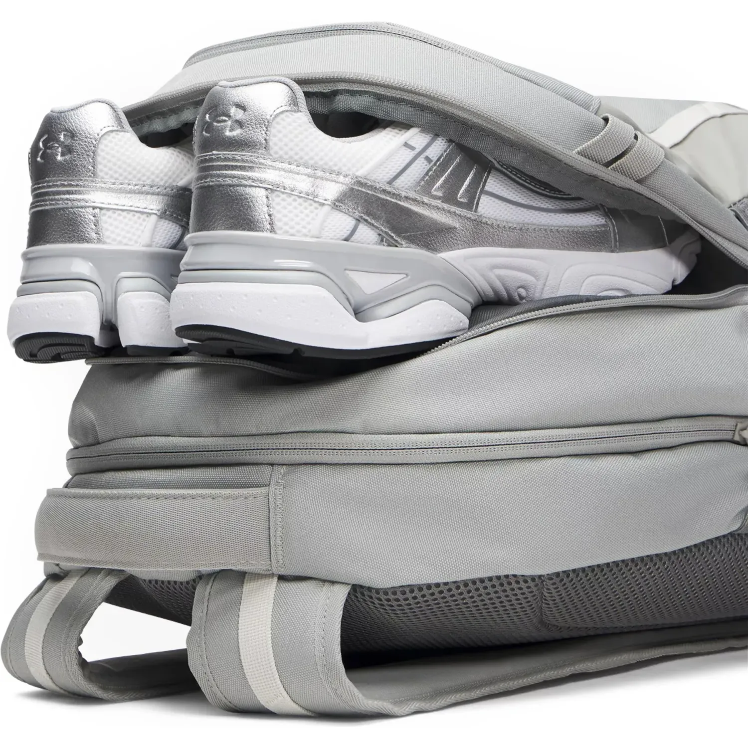 Mochila Under Armour Training Unisex Adulto Hustle 6.0 - 29 L color gris | Platanitos