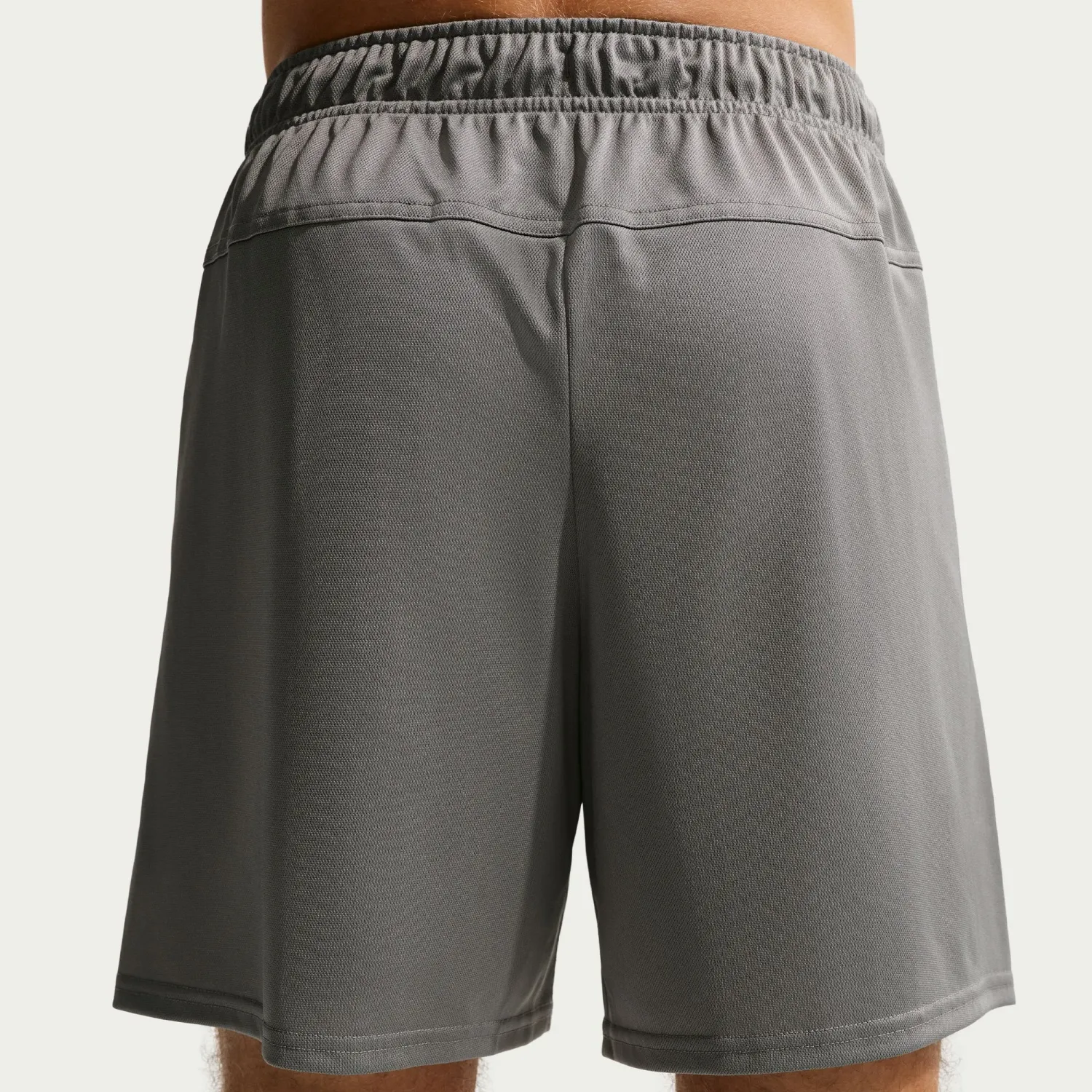 Short Nike Training Hombre Dri-Fit Totality 7 color gris | Platanitos