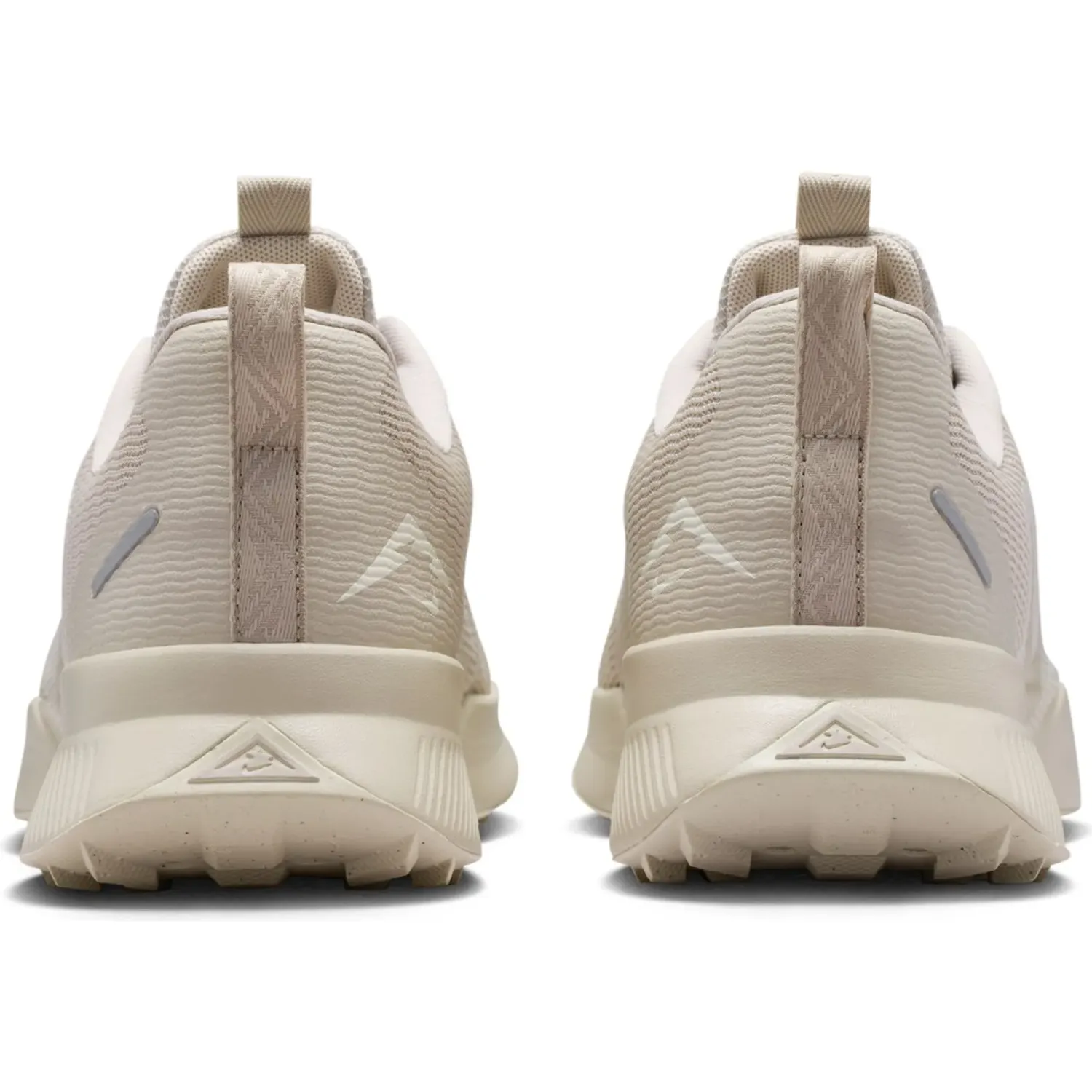 Zapatillas Nike Running Hombre Juniper Trail 3 color beige | Platanitos