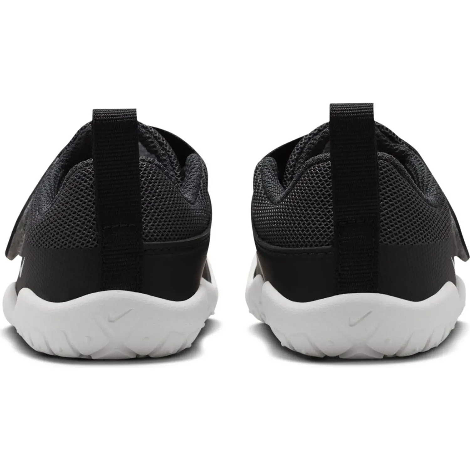 Zapatillas Nike Urbanas Bebés Swoosh 1 Essential Bt color negro | Platanitos