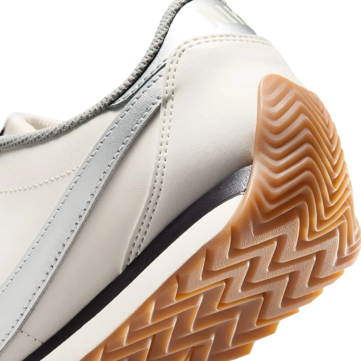 Zapatillas Nike Urbanas Mujer Pacific Leather color blanco | Platanitos