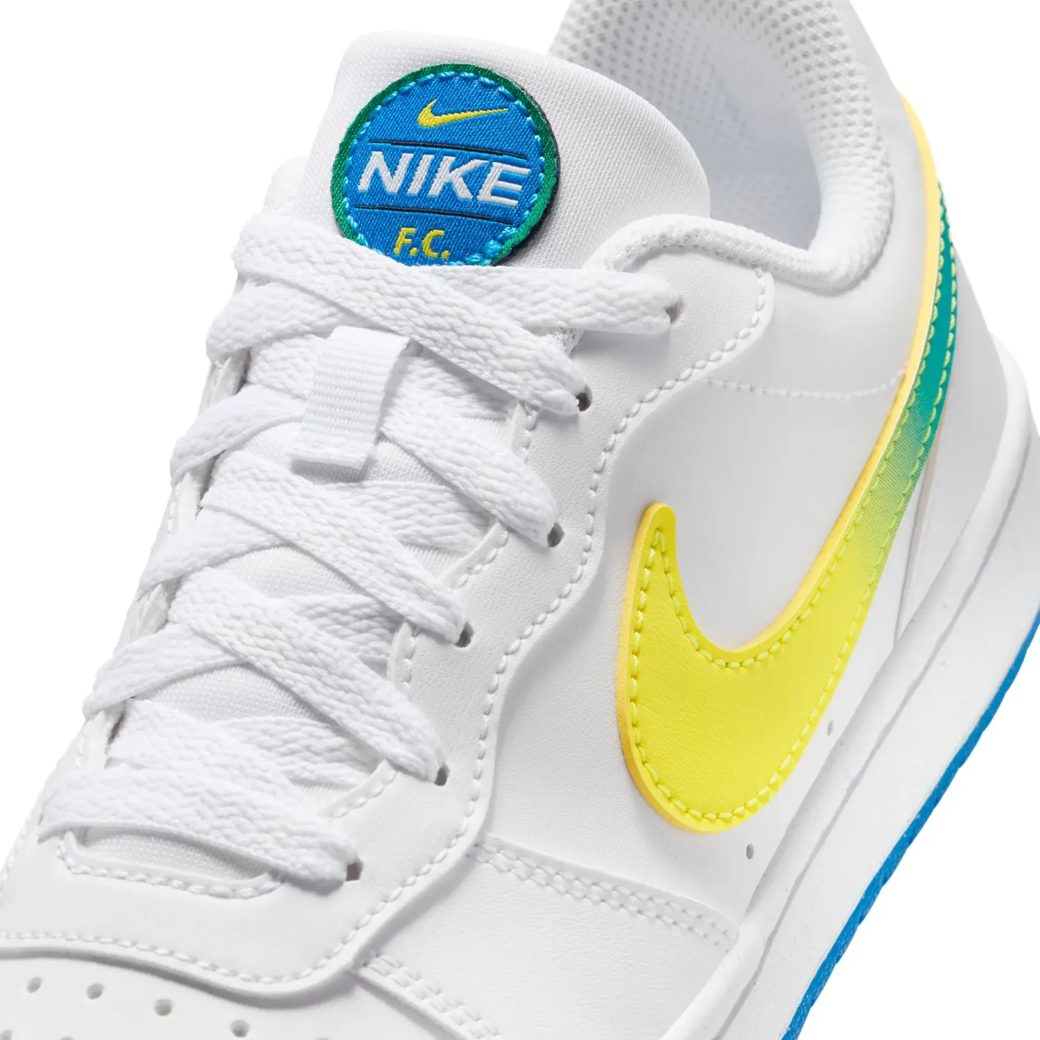 Zapatillas Nike Urbanas Niños Court Borough Low Wc Bg color blanco / amarillo | Platanitos