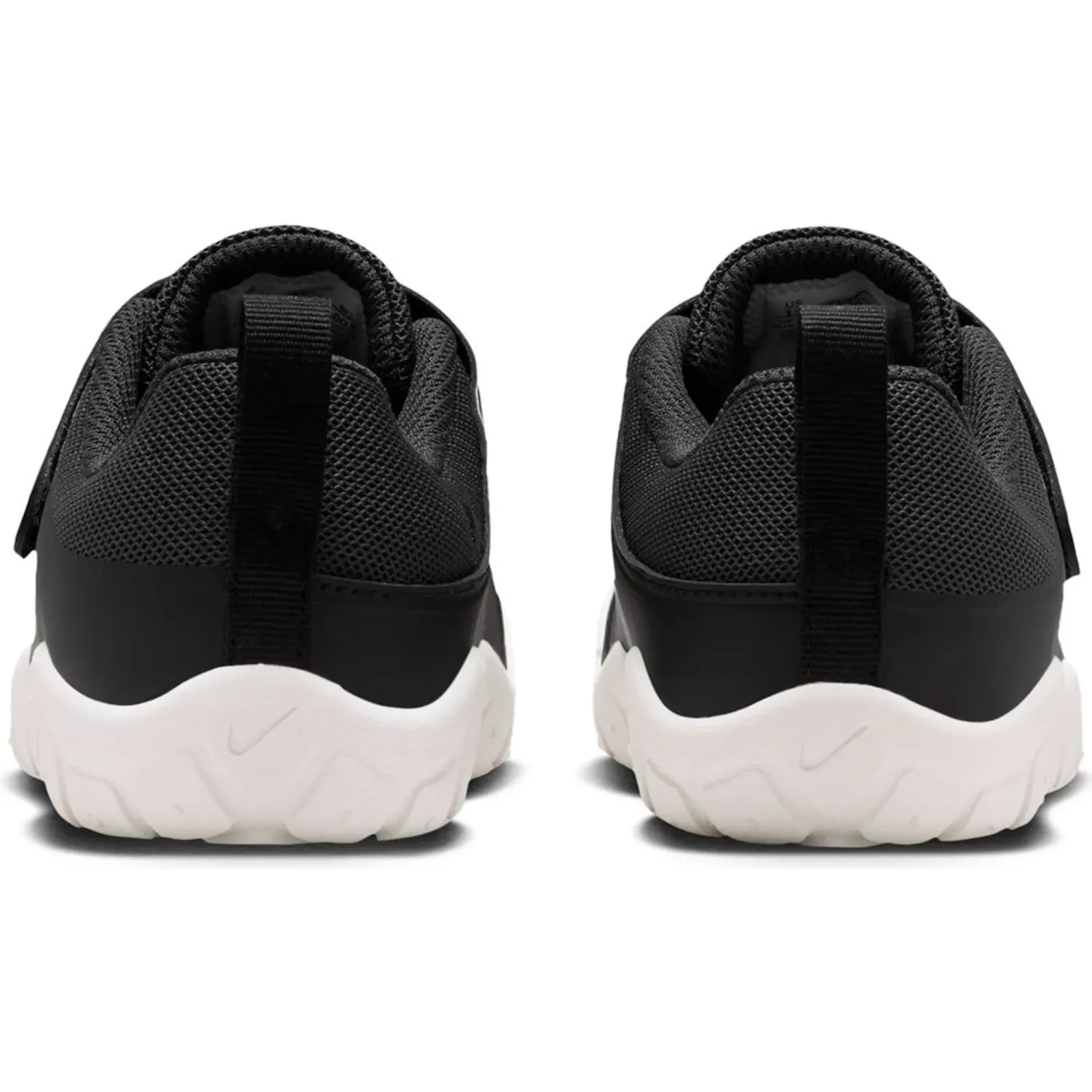 Zapatillas Nike Urbanas Niños Swoosh 1 Essential Bp color negro | Platanitos