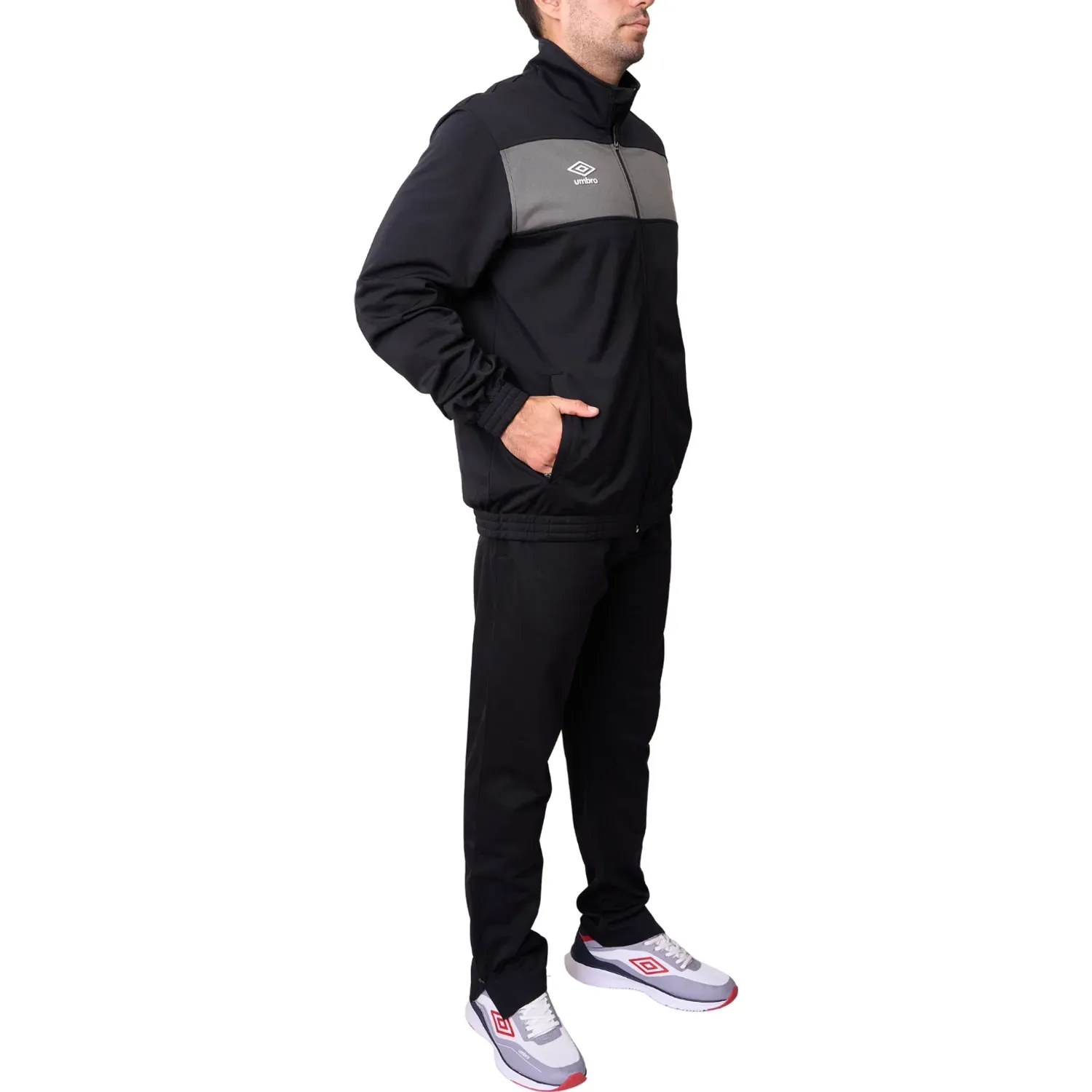 Conjunto Umbro Deportivo Hombre Knit Tracksuit color negro / gris | Platanitos