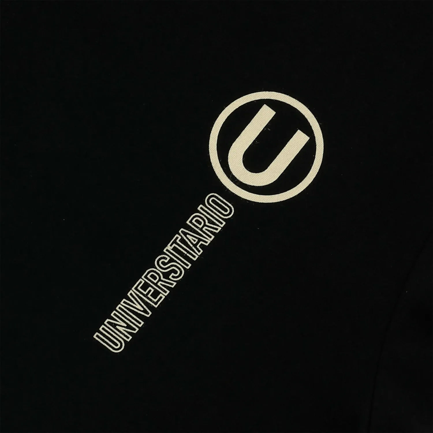 Polo Universitario Hombre Hincha 2026 color negro | Platanitos