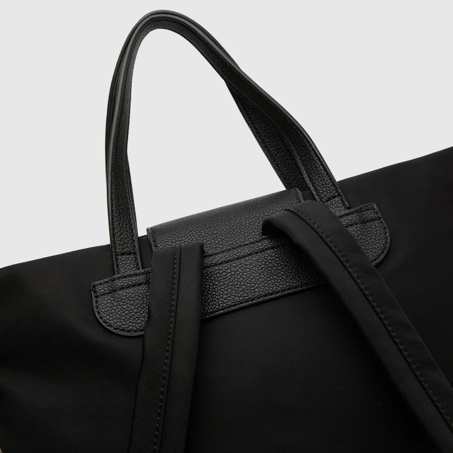 Mochila Bubba Bags Mujer Monaco color negro | Platanitos