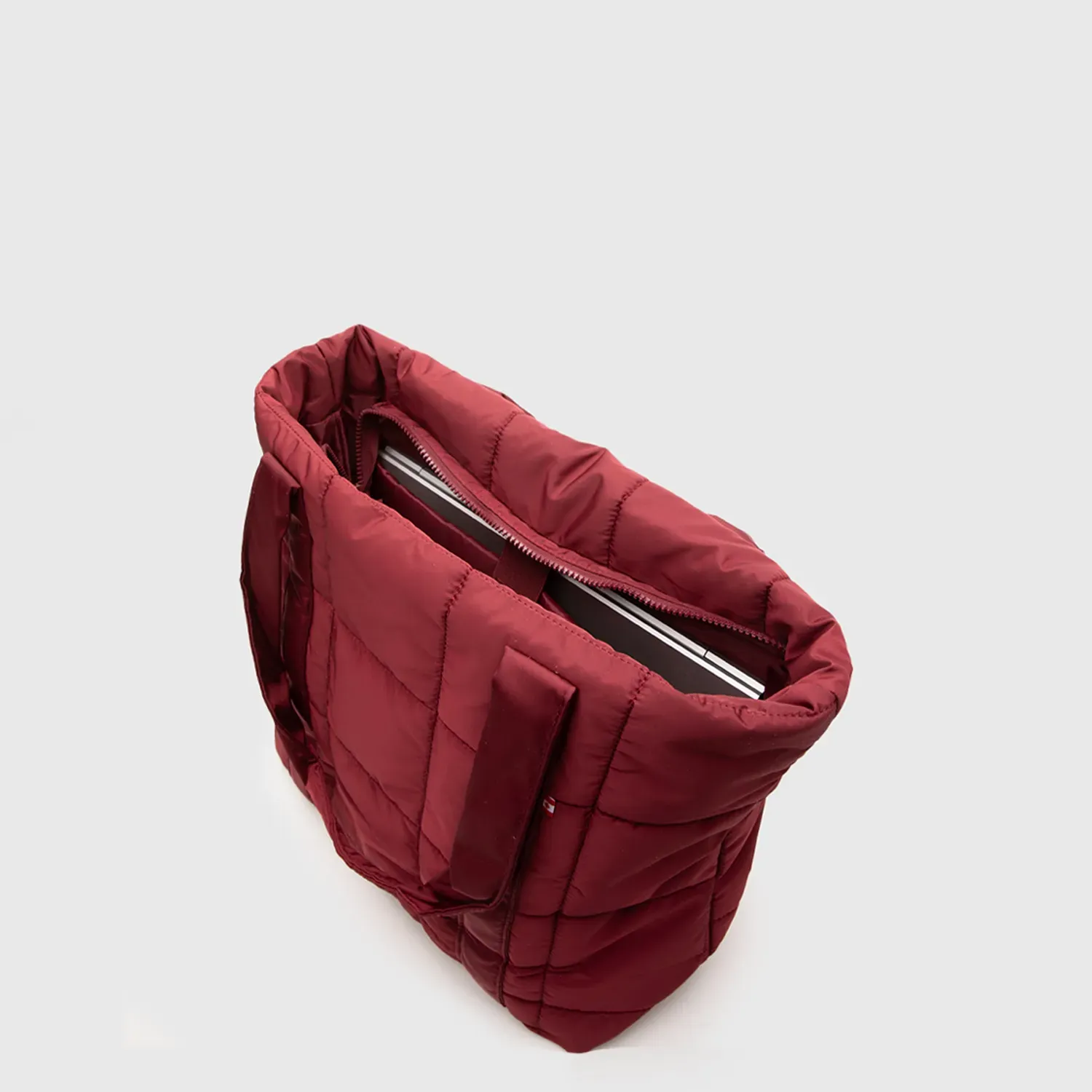 Tote Bubba Bags Mujer Puffer color rojo | Platanitos