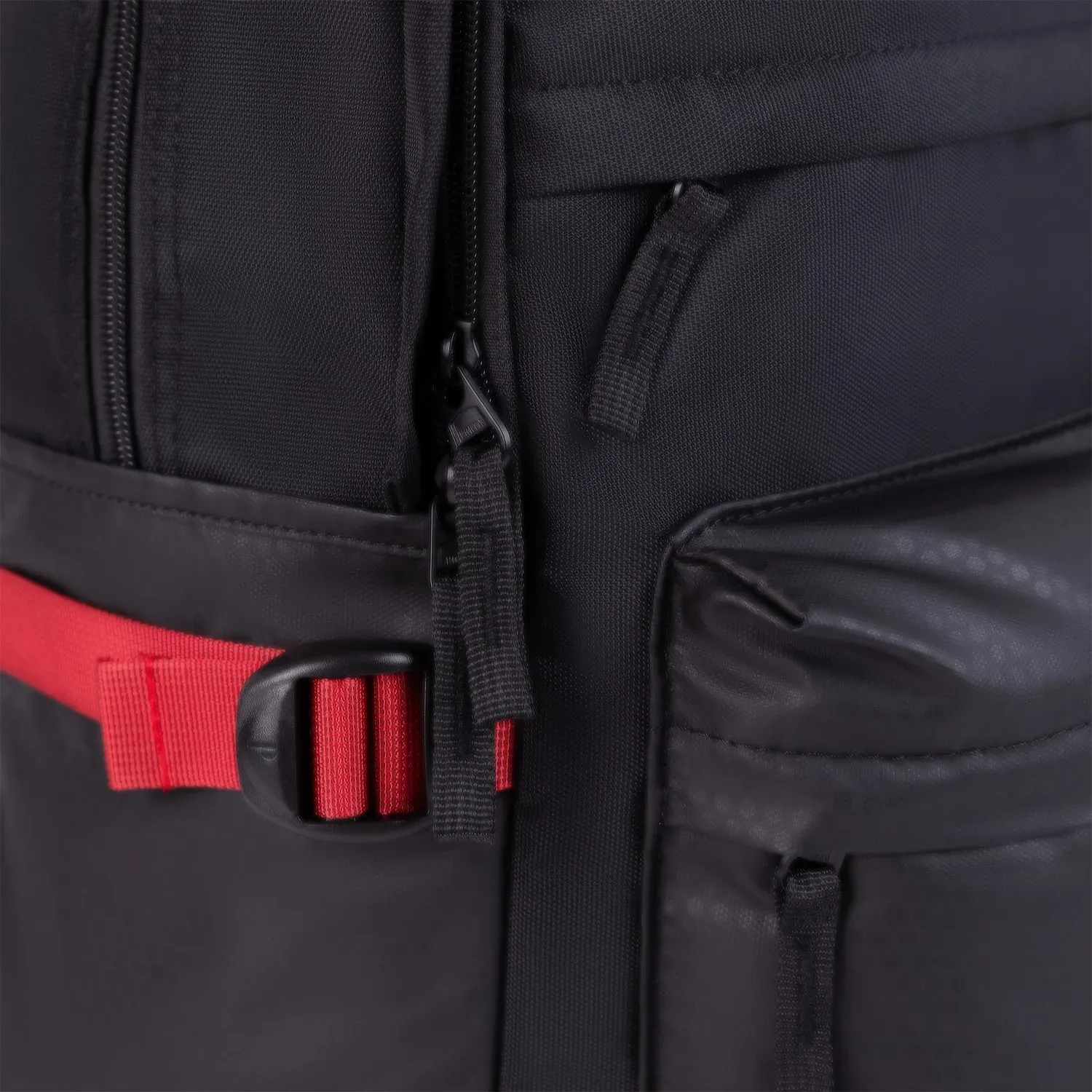 Mochila Porta Unisex Franco Ironman Black color negro | Platanitos