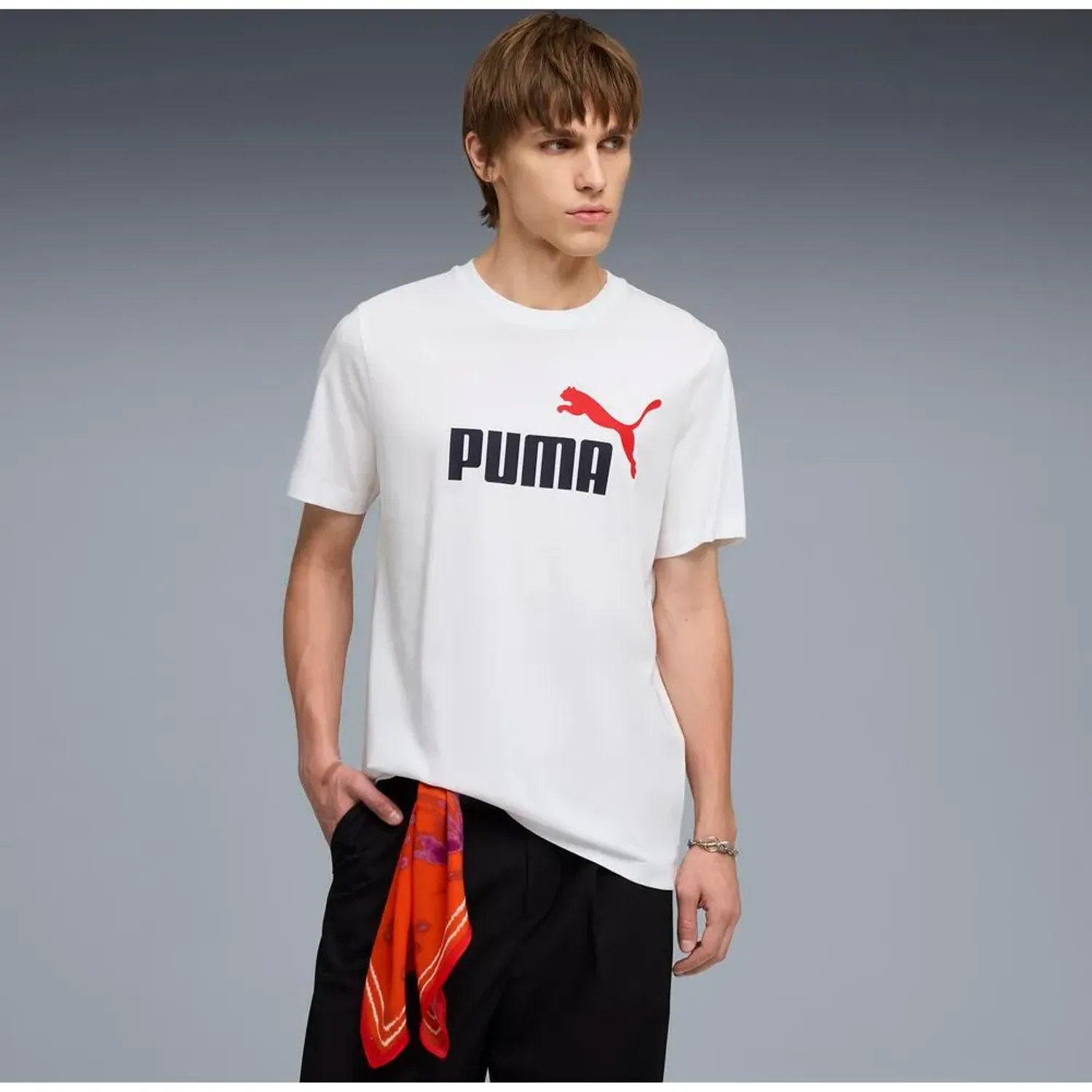 Polo Puma Deportivo Hombre Graphics 2 Color No. 1 Logo Tee color blanco | Platanitos