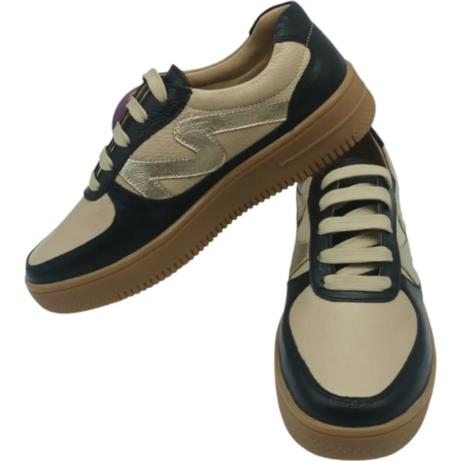 KAMINATA Zapatilla Kaminata Casual Mujer Rita color negro / dorado | Platanitos