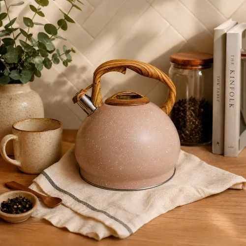 ICHIMATSU Tetera Marron De 5 Litros Con Asa Estilo Madera