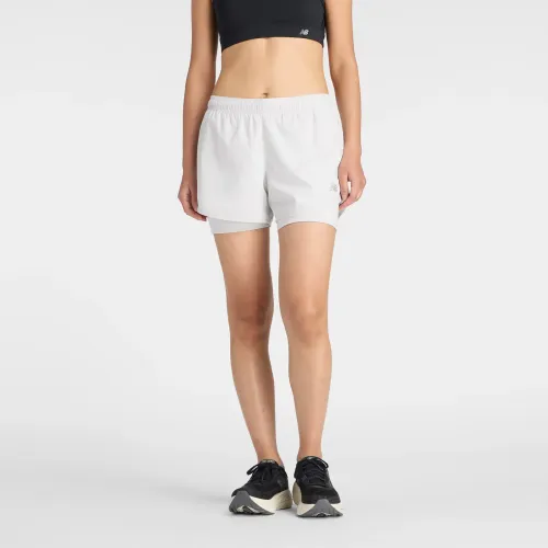 Short New Balance Running Mujer Sport Essentials 2-In-1 Short 3 color blanco | Platanitos