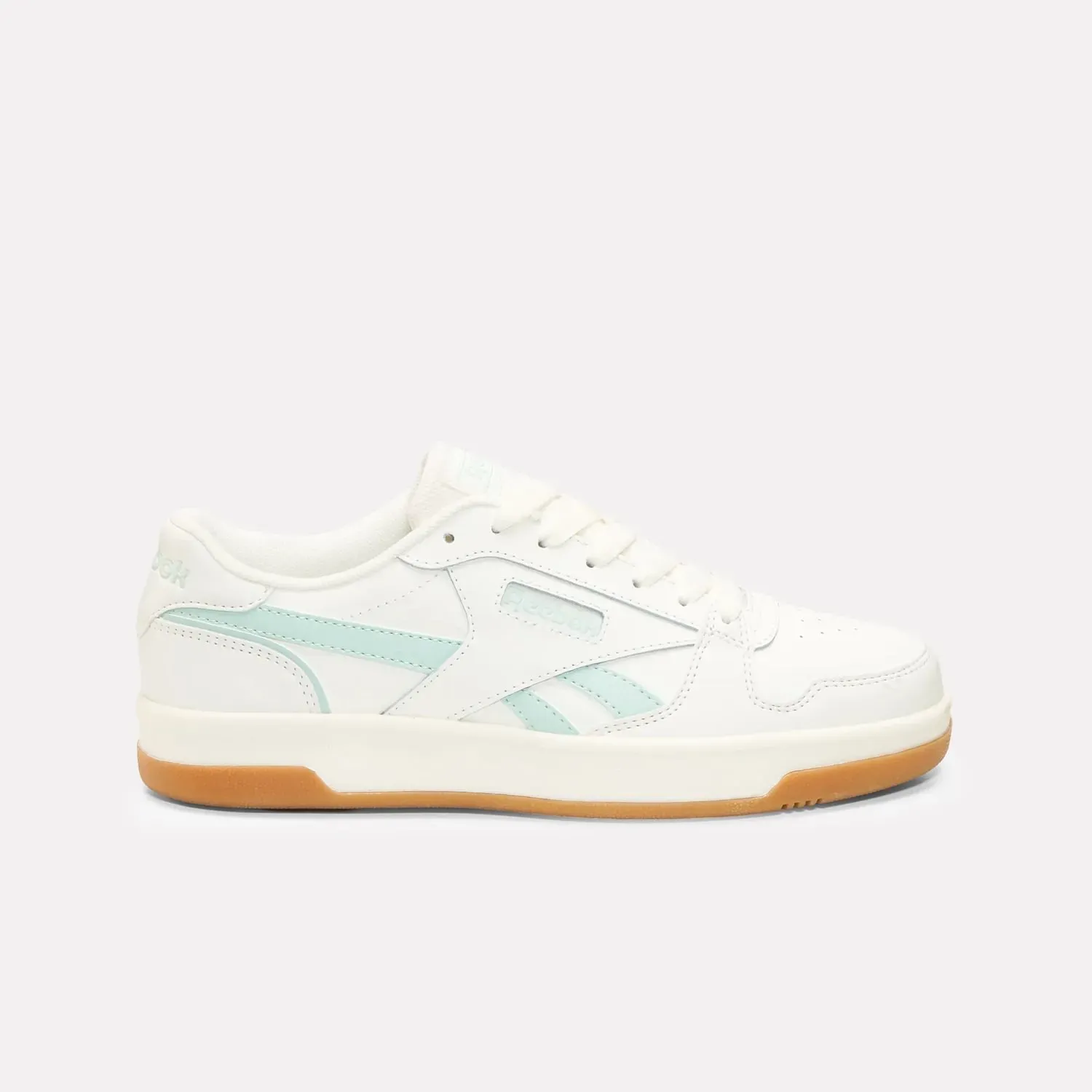 Zapatillas Reebok Urbanas Mujer Match Prime V2 color blanco | Platanitos