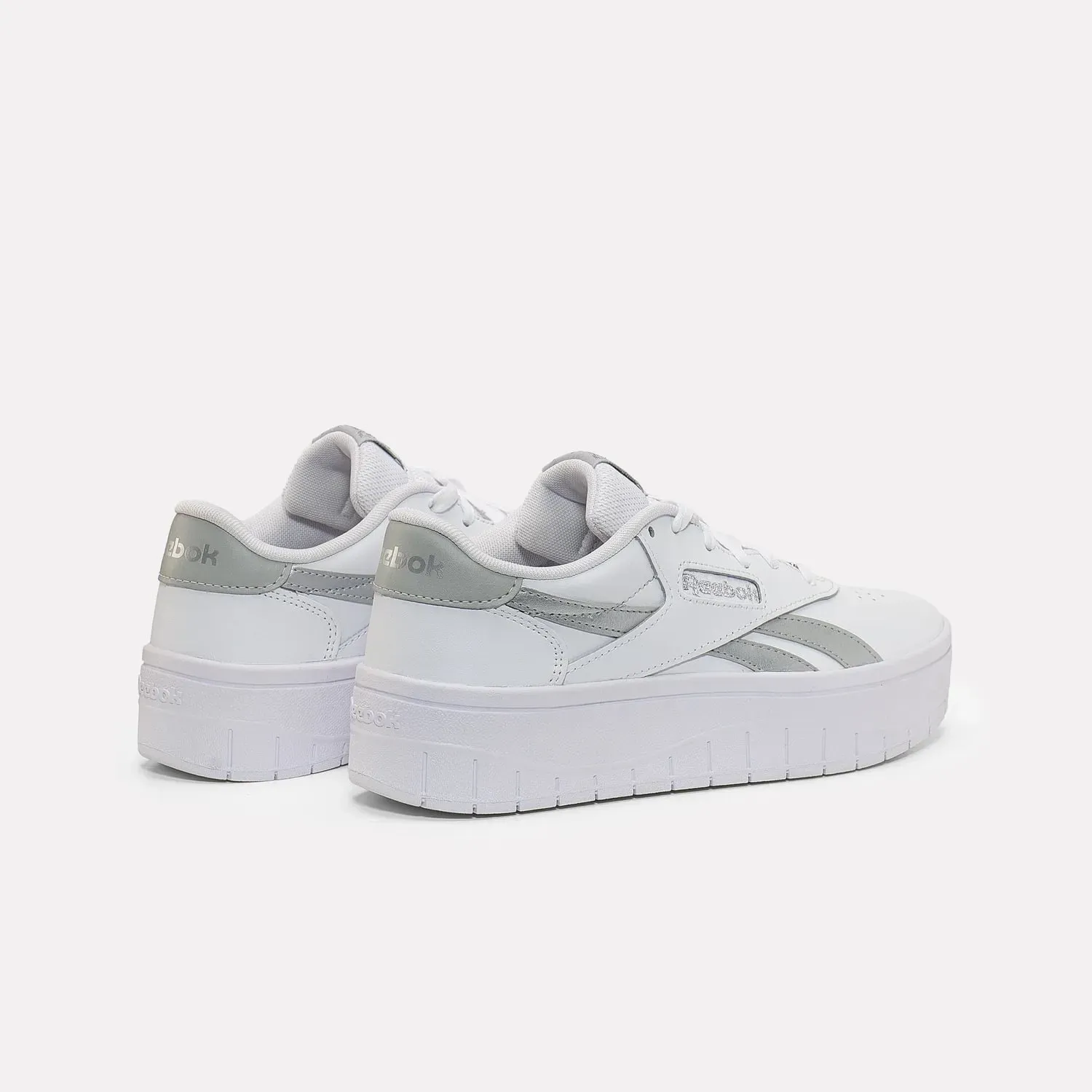 Zapatillas Reebok Urbanas Mujer Court Advance Surge color blanco | Platanitos