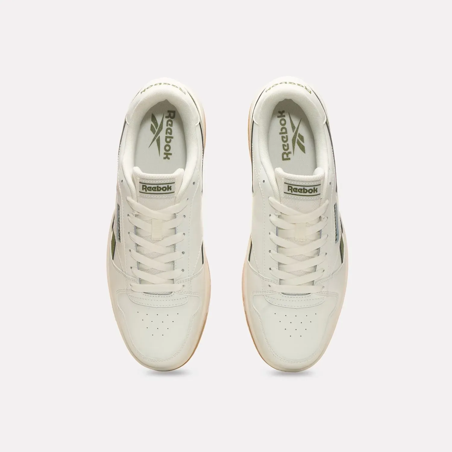 Zapatillas Reebok Urbanas Hombre Match Prime V2 color beige | Platanitos