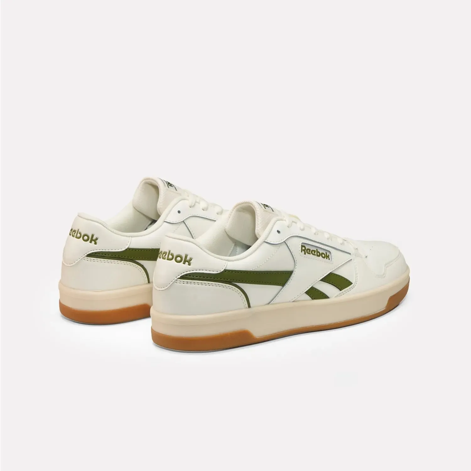 Zapatillas Reebok Urbanas Hombre Match Prime V2 color beige | Platanitos