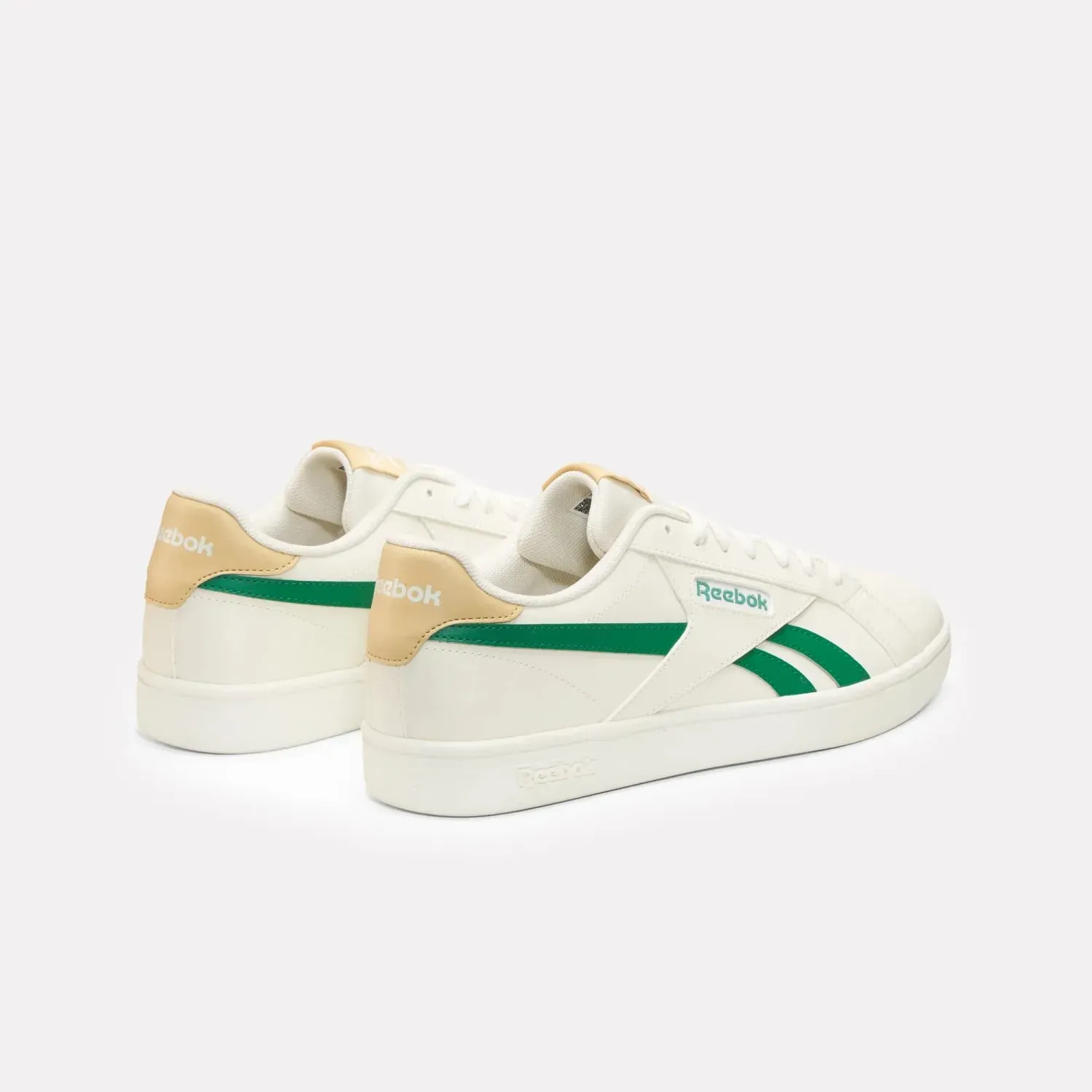 Zapatillas Reebok Urbanas Hombre Court Retro color blanco | Platanitos