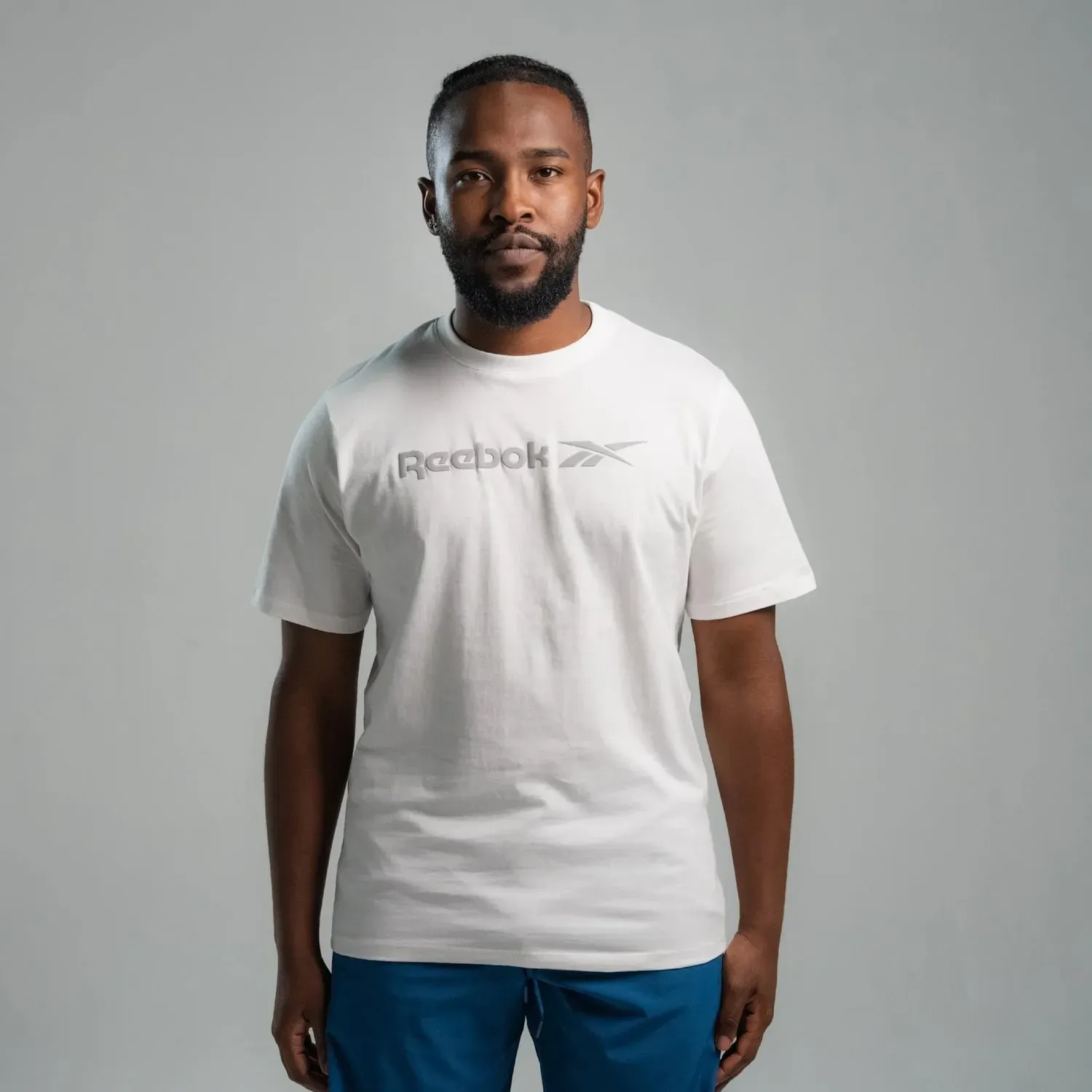 Polo Reebok Deportiva Hombre Big Long Logo color blanco | Platanitos