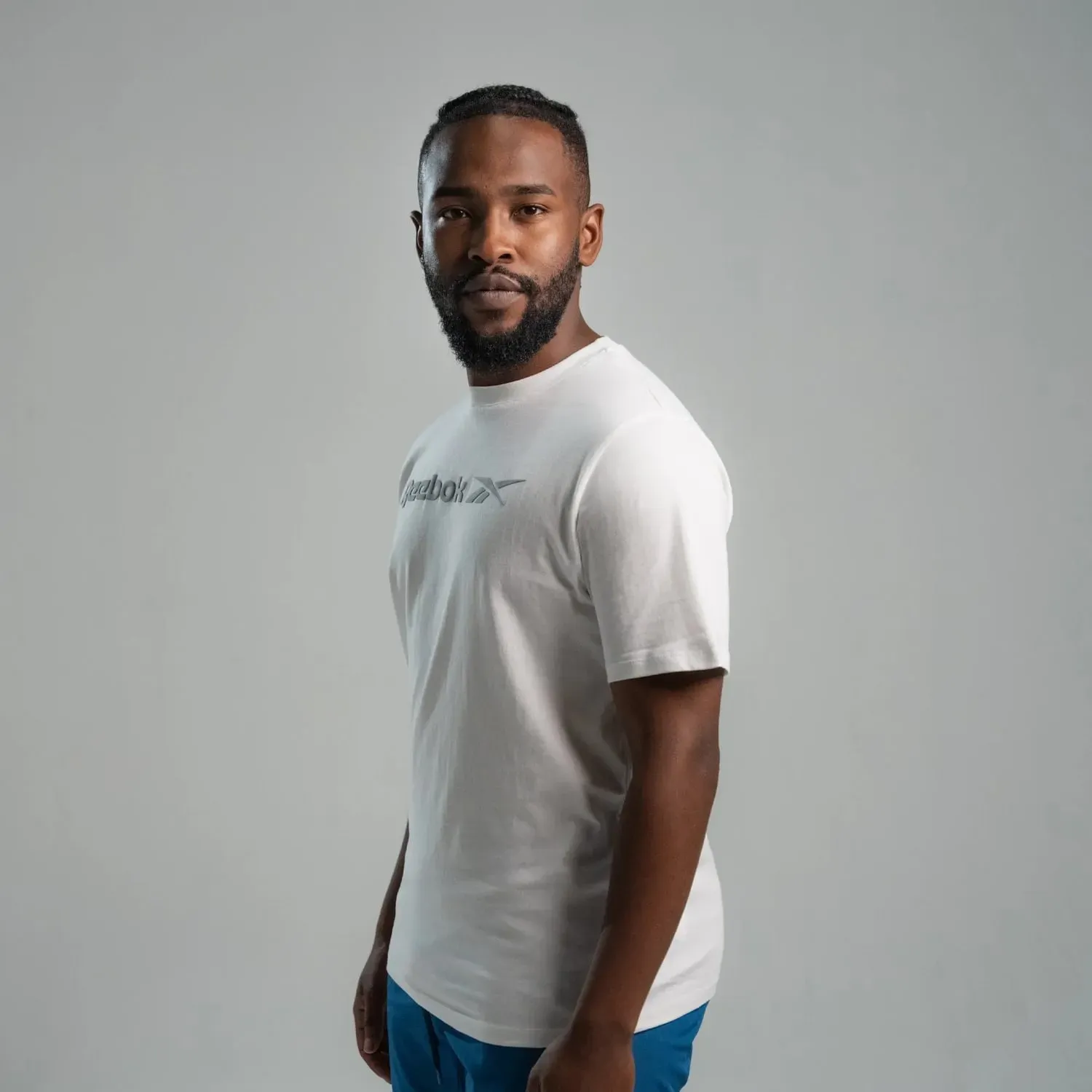 Polo Reebok Deportiva Hombre Big Long Logo color blanco | Platanitos