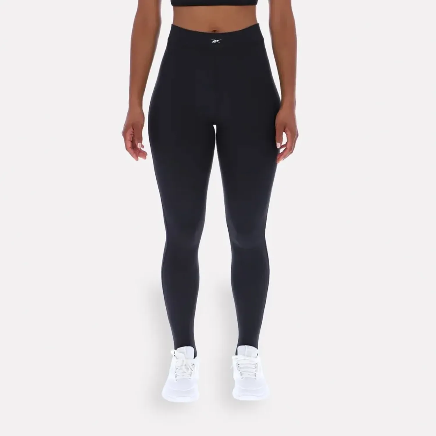 Leggins Reebok Deportiva Mujer Rib Stirrup Tight color negro | Platanitos