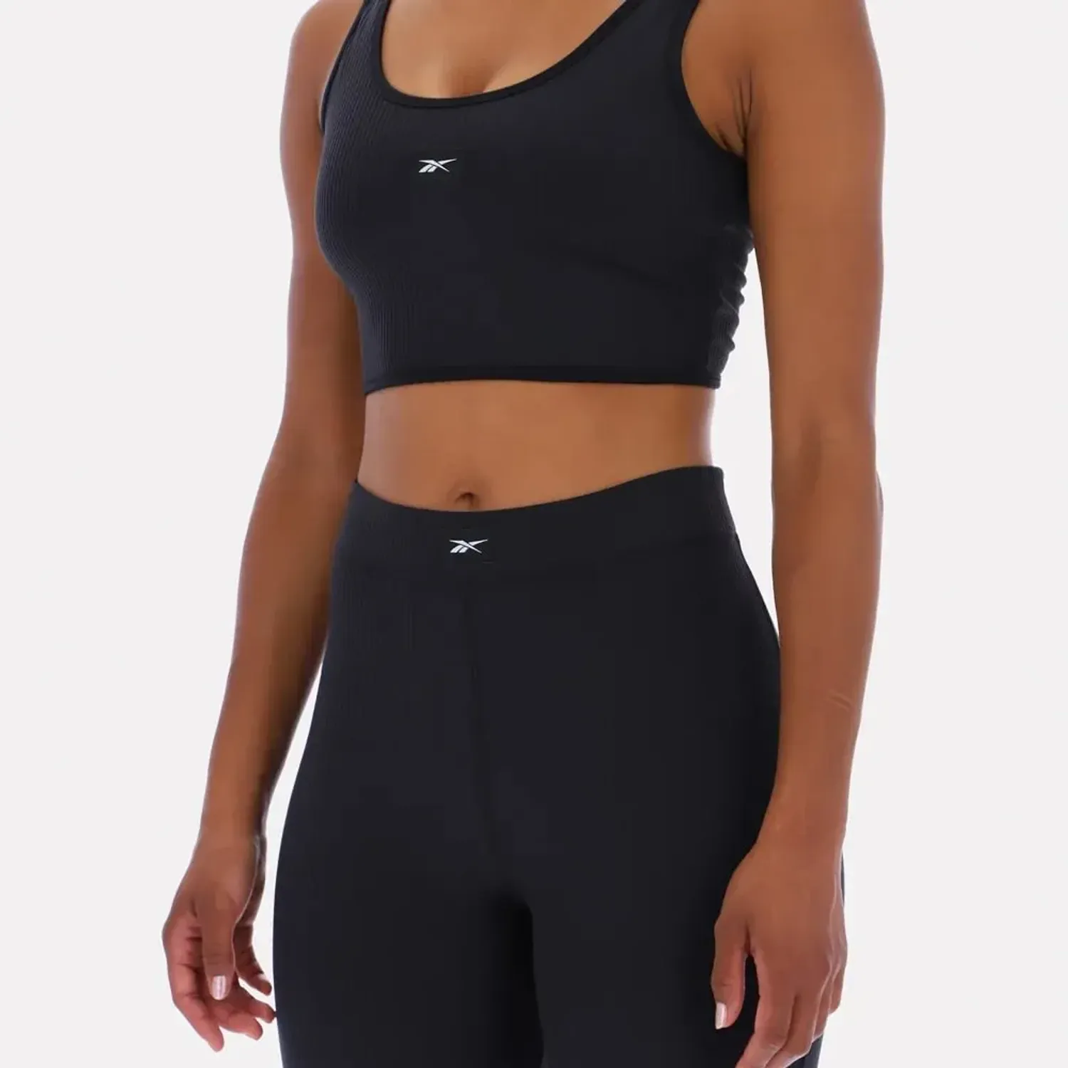 Leggins Reebok Deportiva Mujer Rib Stirrup Tight color negro | Platanitos