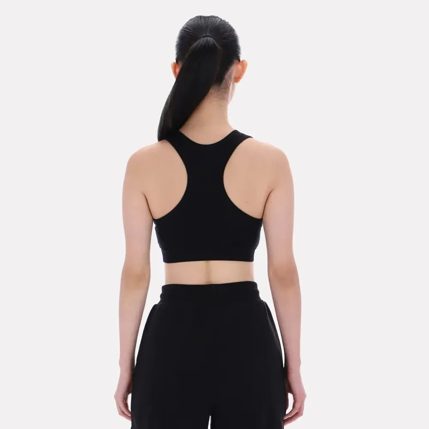 Top Reebok Deportiva Mujer Piper Scoop Neck Small Logo color negro | Platanitos