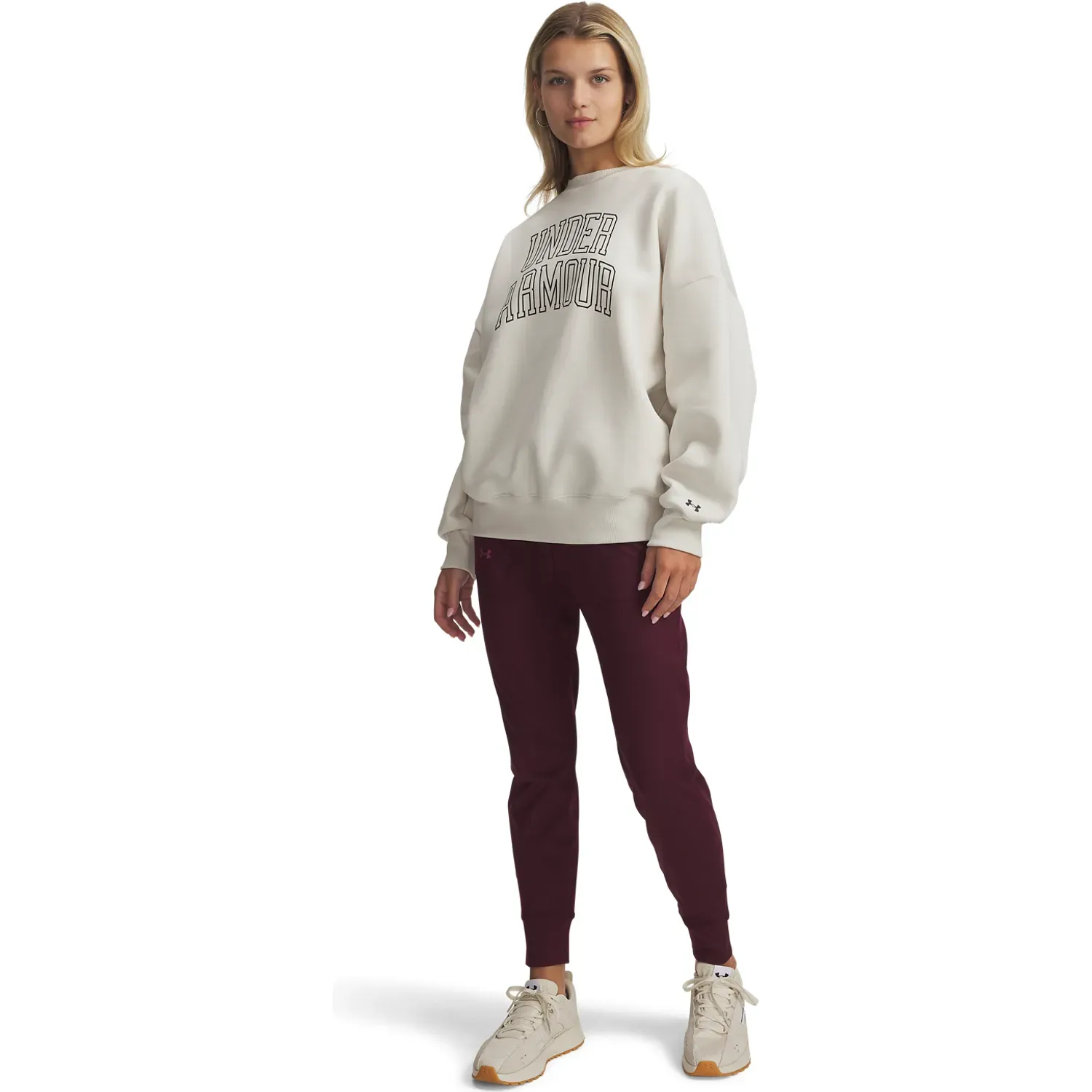 Under Armour Polera Under Armour Deportiva Mujer Rival Flc Os Varsity Crew color beige | Platanitos