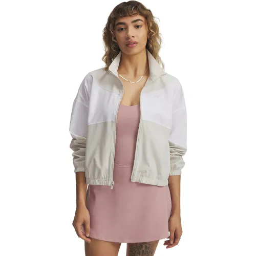 Casaca Under Armour Deportiva Mujer Rival Woven color beige | Platanitos