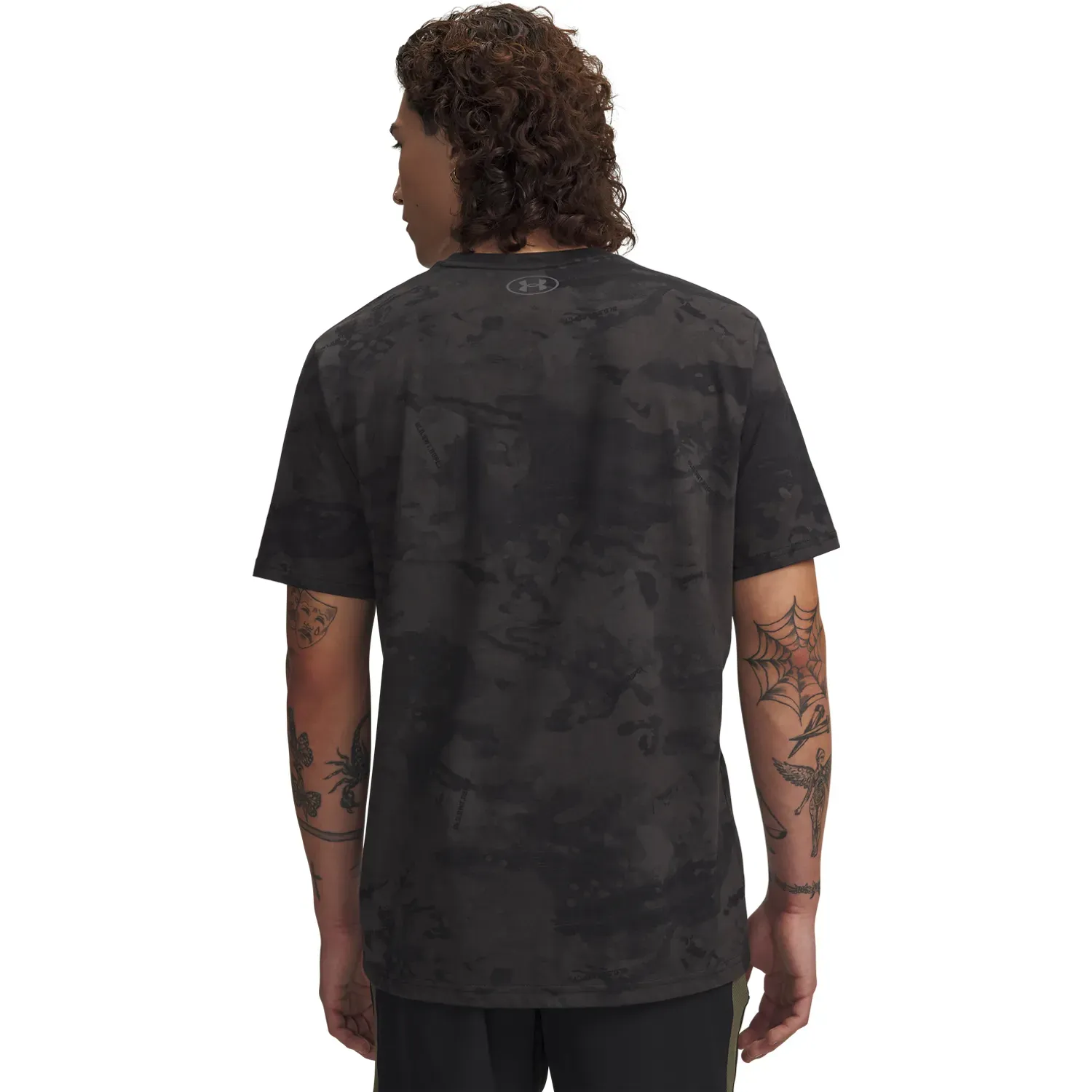 Under Armour Polo Under Armour Urbano Hombre Proyect Rock Aop Ss color negro | Platanitos