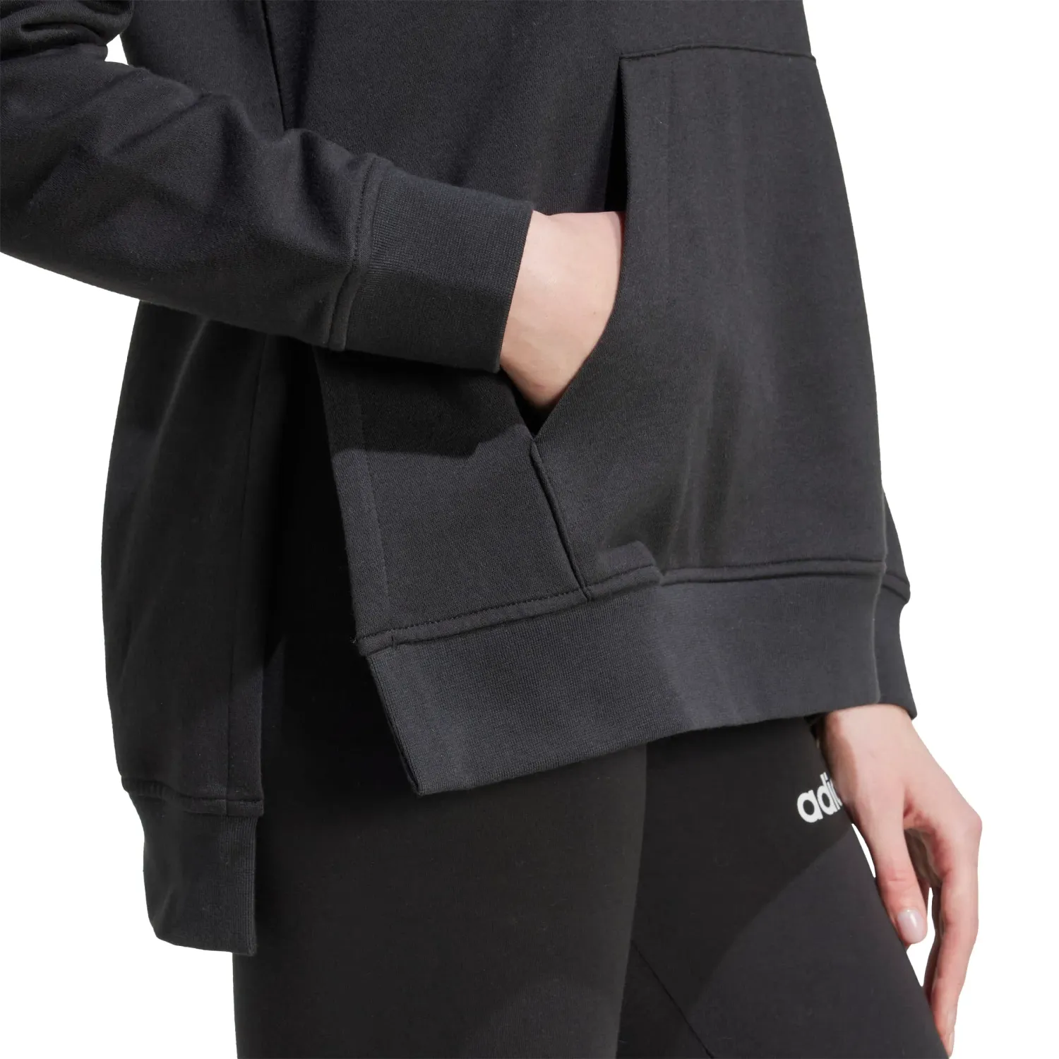 adidas Conjunto Adidas Deportivo Mujer W Leisure Ts color negro | Platanitos