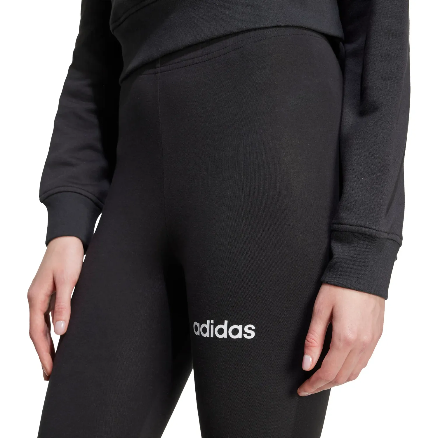 adidas Conjunto Adidas Deportivo Mujer W Leisure Ts color negro | Platanitos