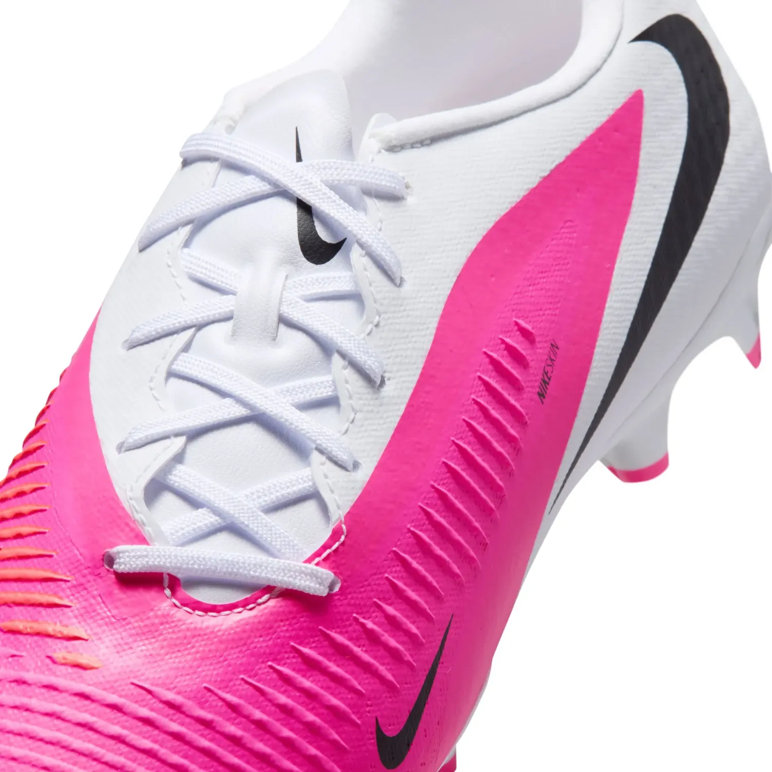 Nike Zapatillas Nike De Futbol Unisex Phantom 6 Low Acad Fg/Mg T color blanco / fucsia | Platanitos