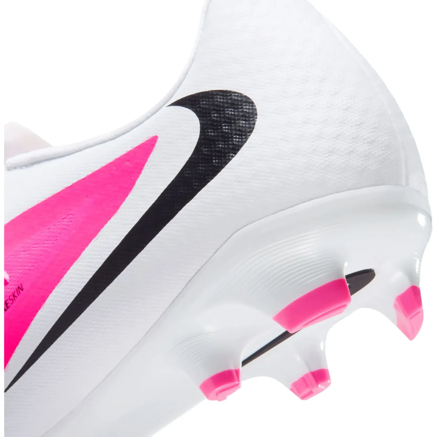 Nike Zapatillas Nike De Futbol Unisex Phantom 6 Low Acad Fg/Mg T color blanco / fucsia | Platanitos