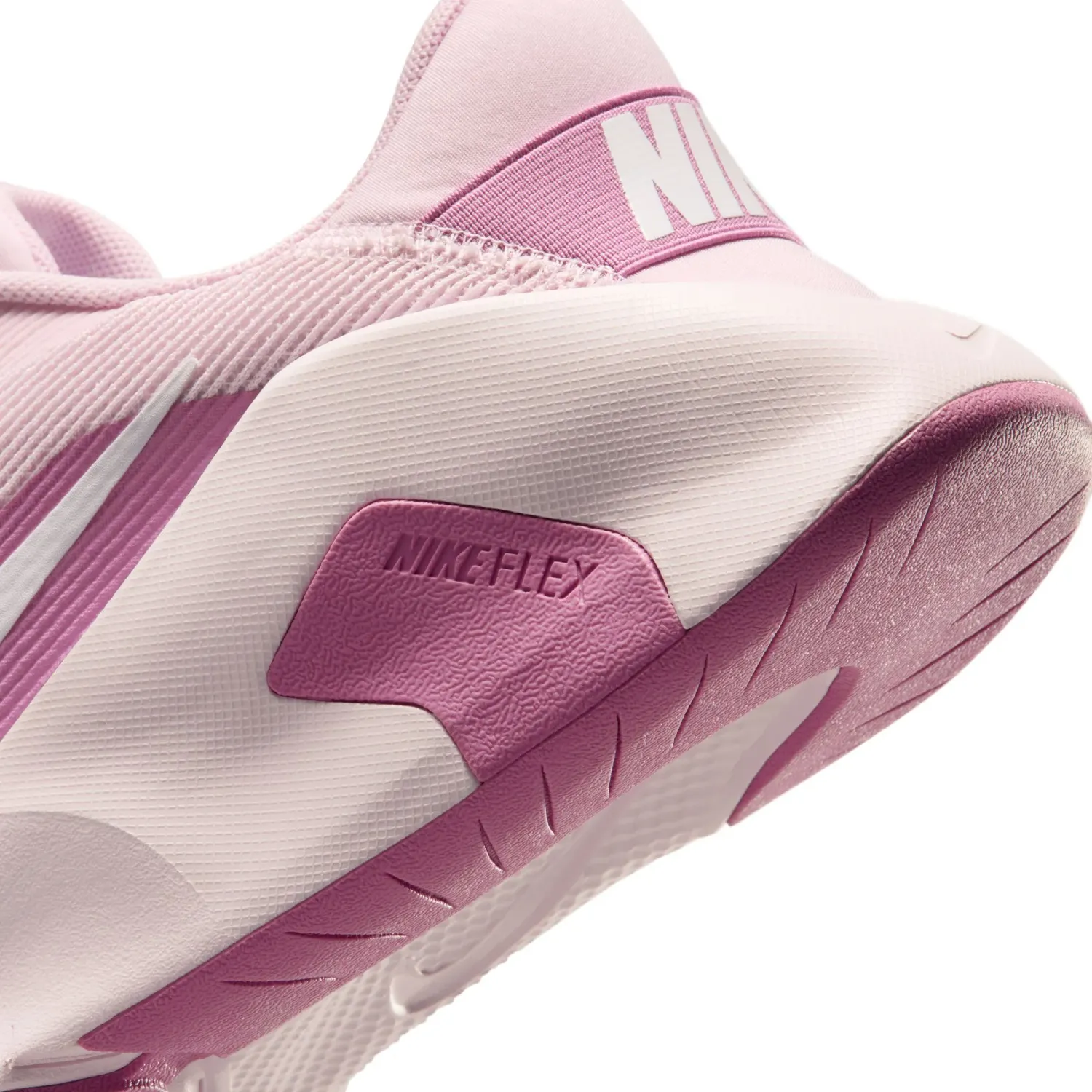 Zapatillas Nike Training Mujer Flex Train color rosa | Platanitos
