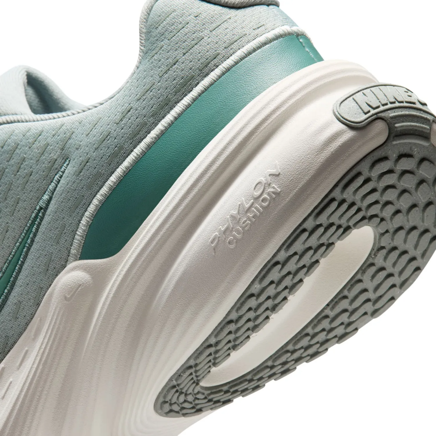 Zapatillas Nike Urbanas Hombre Uplift Sc color tiza | Platanitos