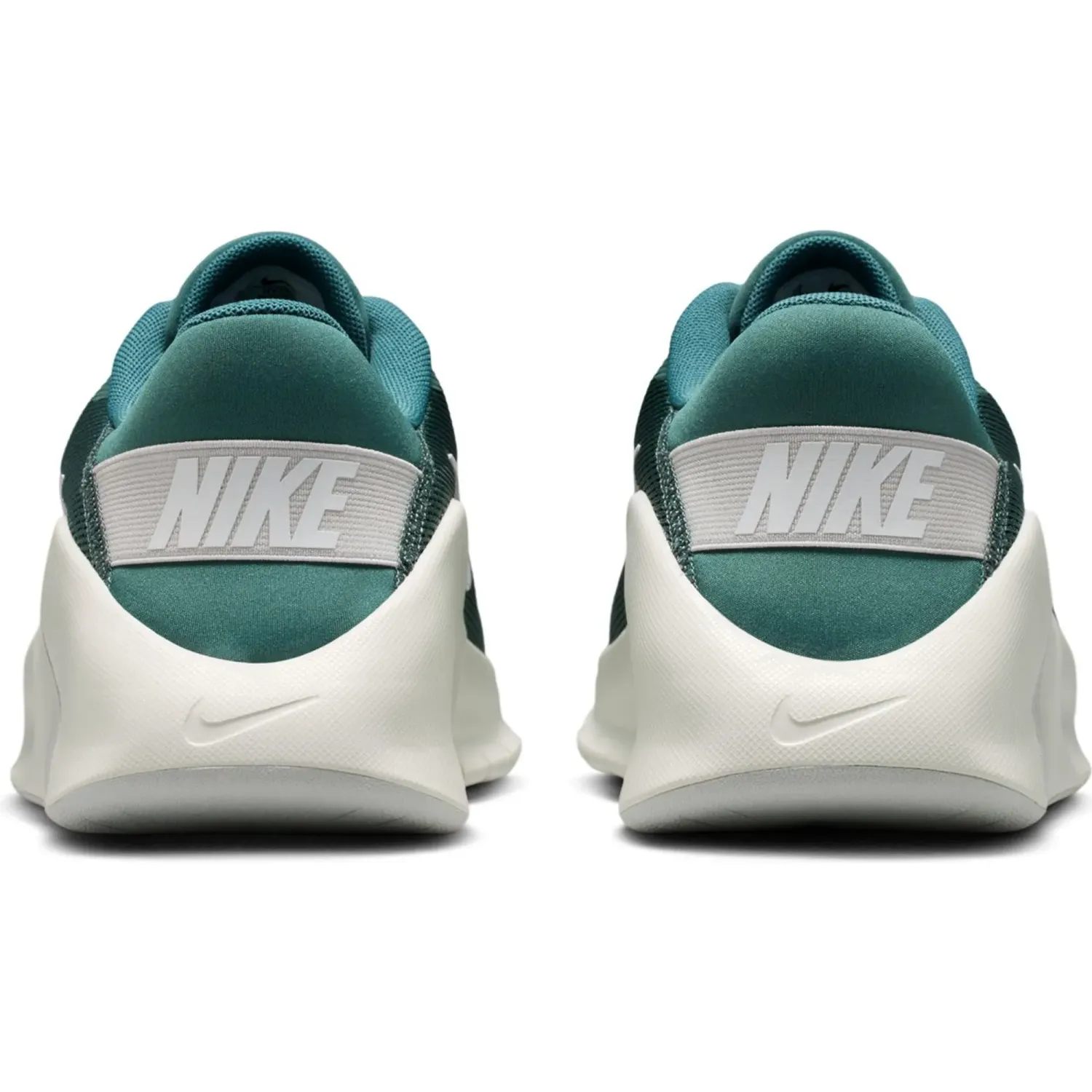 Zapatillas Nike Training Hombre Flex Train color tiza | Platanitos