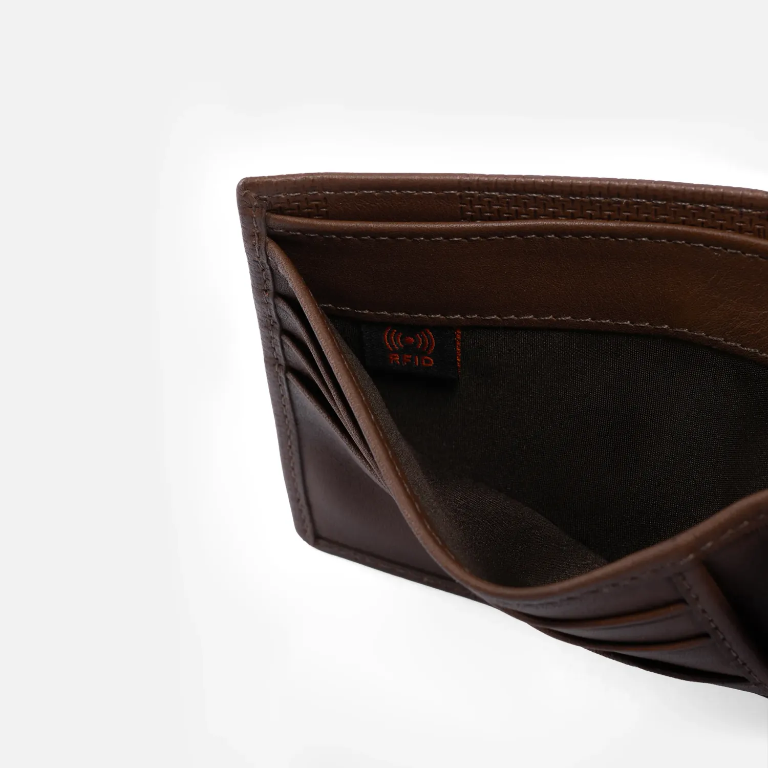 CREPIER Billetera Crepier Hombre Cuero Lombardi 2.0 Mediano color marron | Platanitos