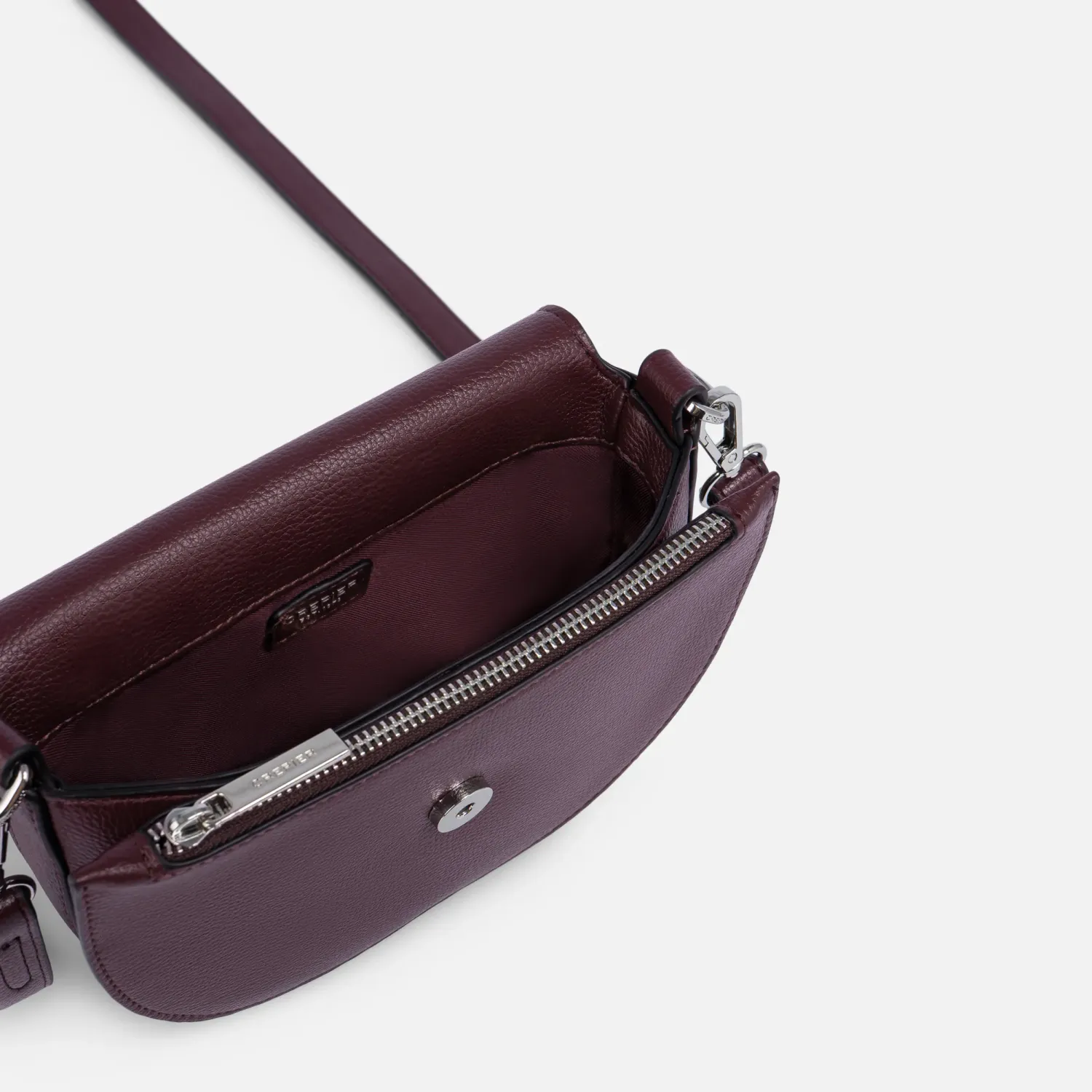 Bolso Crepier Mujer Flap Solei Chico color burgundy | Platanitos